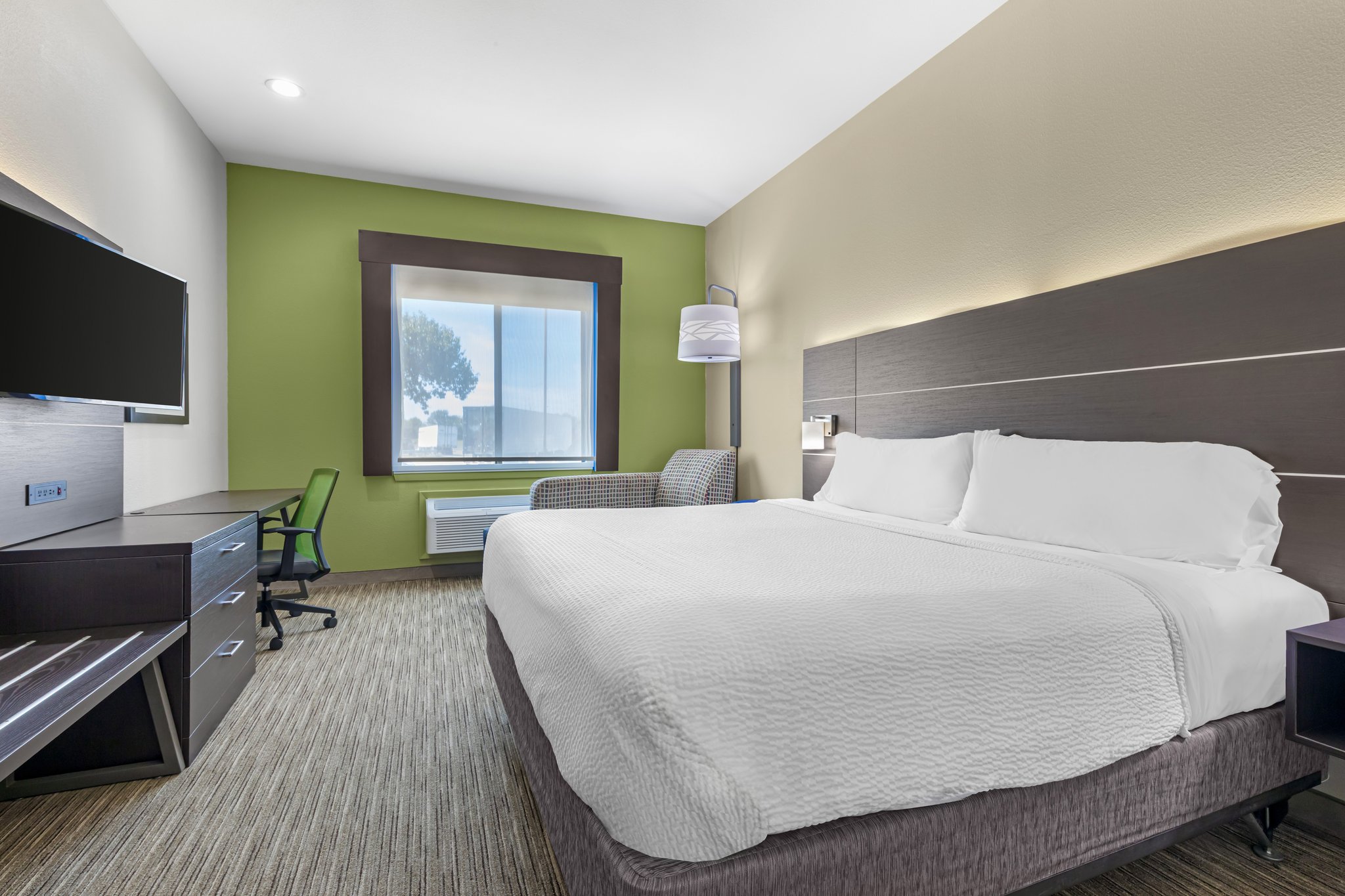Holiday Inn Express & Suites Fairfield-North by IHG Image