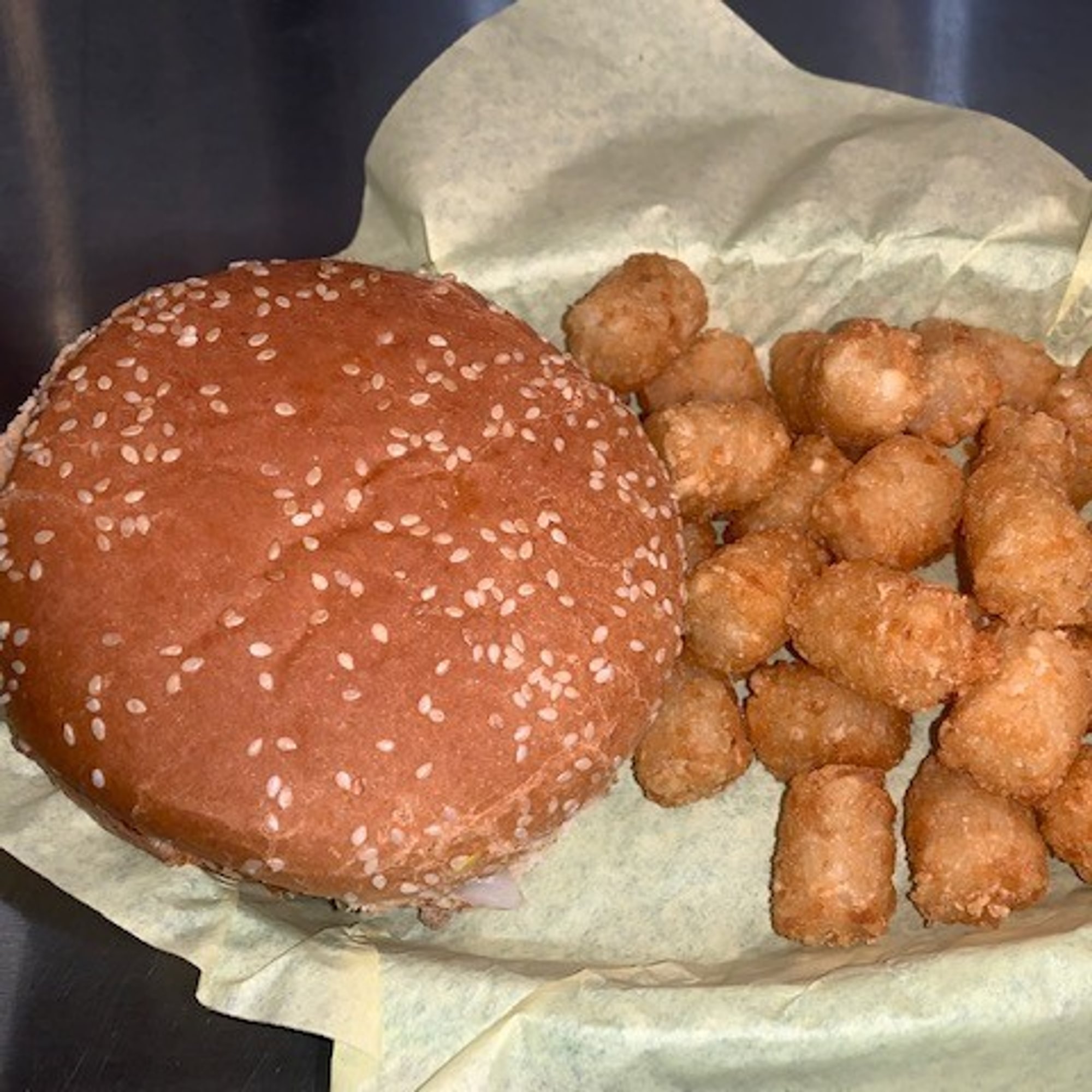 JR. BURGER.