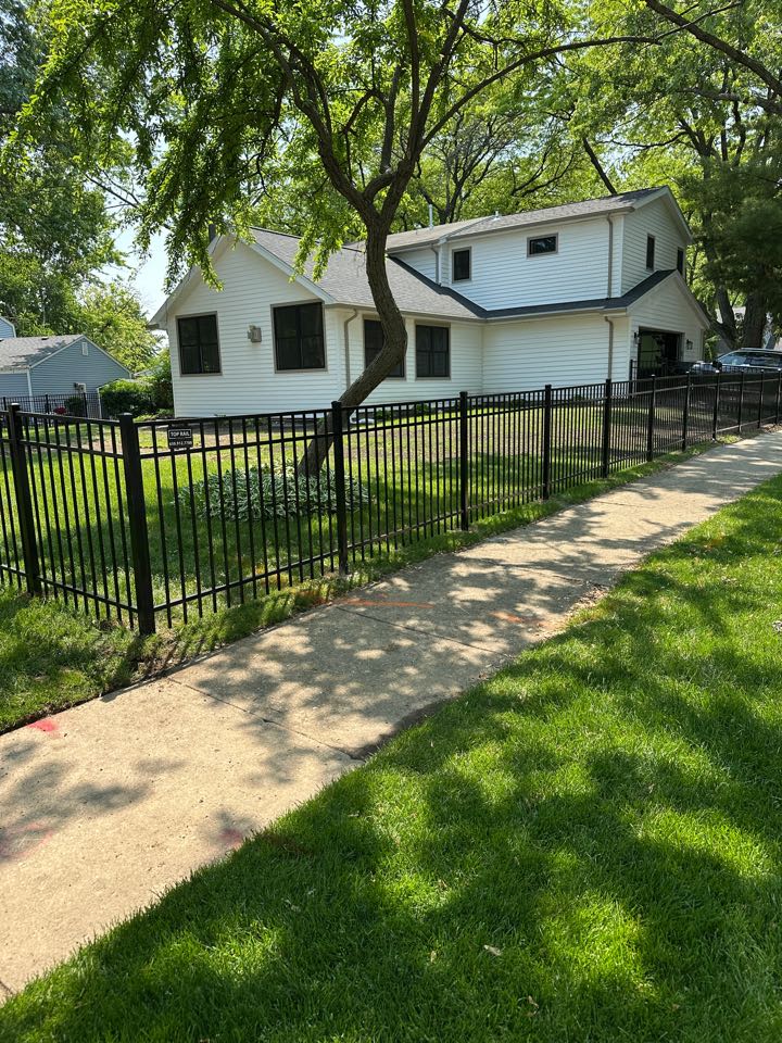 Top Rail Fence Naperville Image