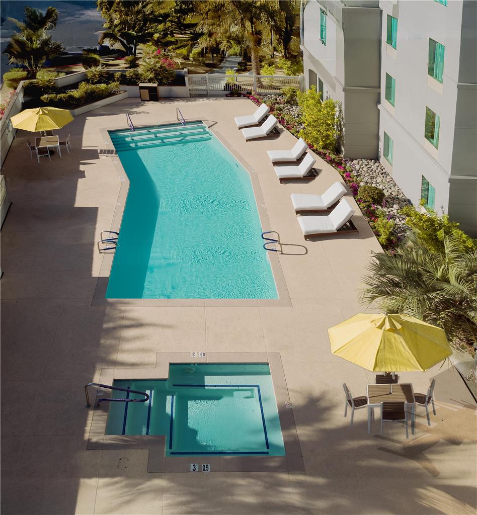 Hampton Inn & Suites Palm Desert Image