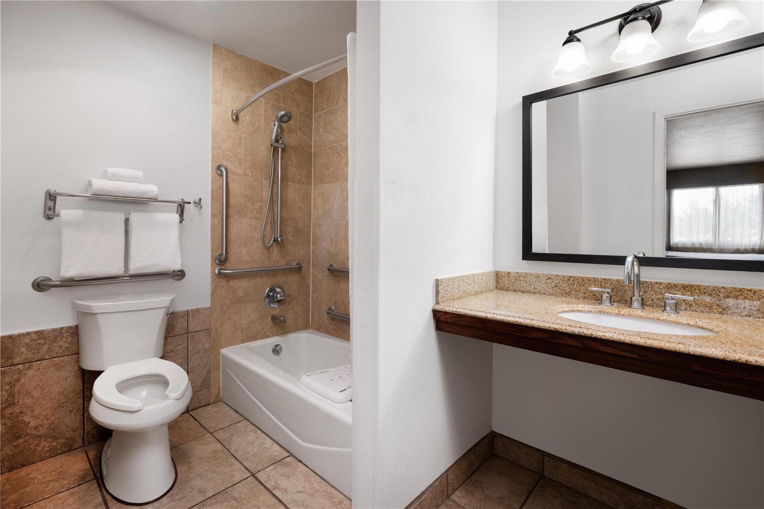 Best Western Discovery Inn Image