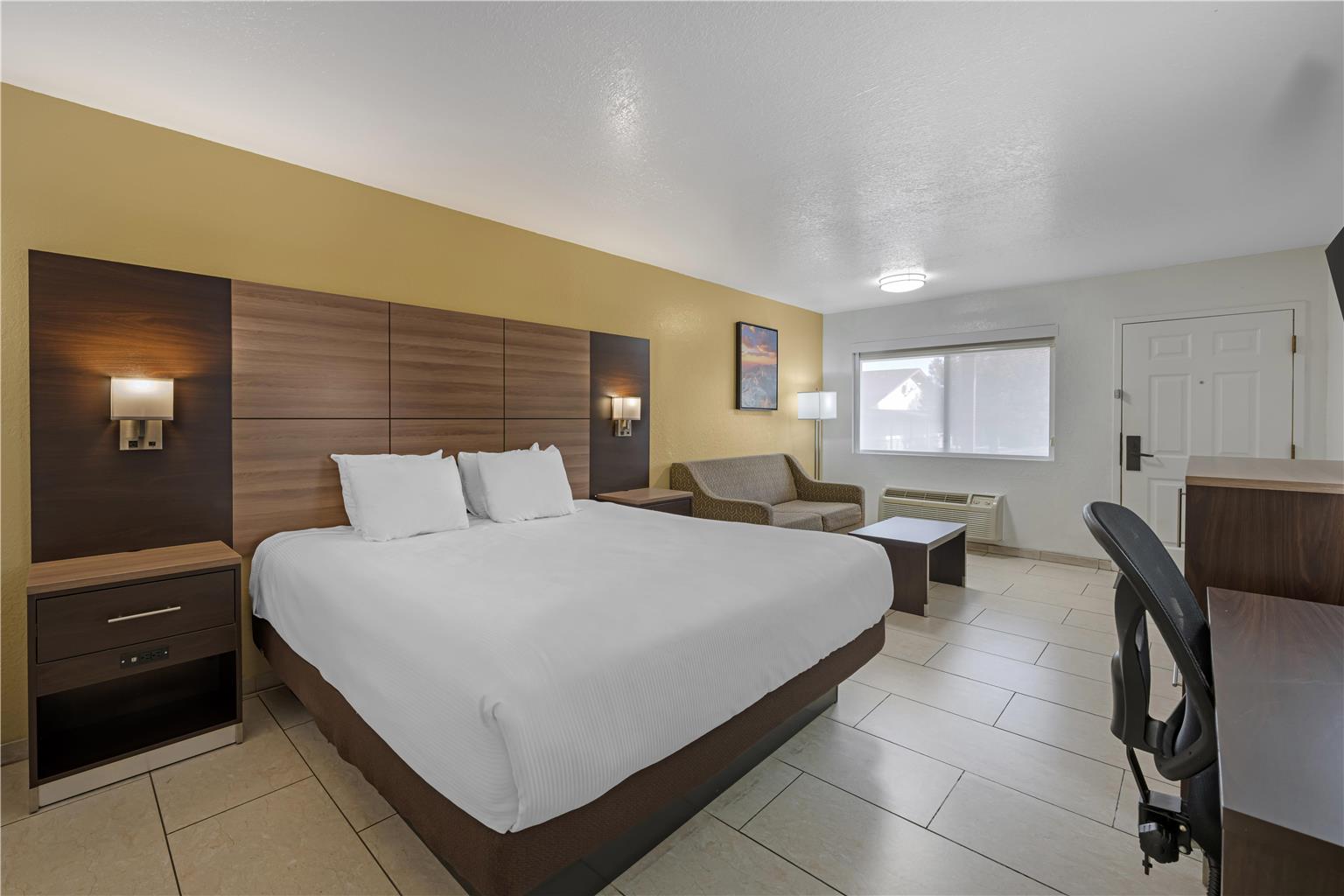 Best Western Santa Rosa Inn Image