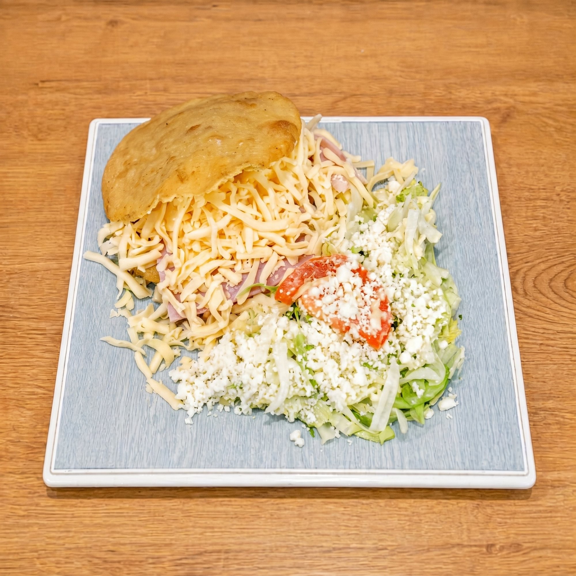 Jamón Y Queso Arepa