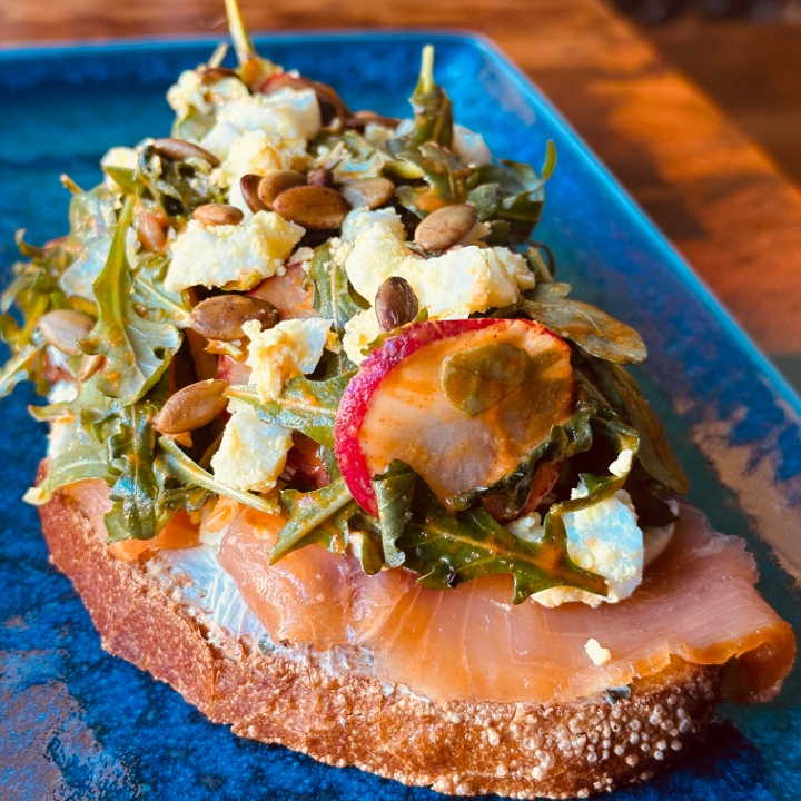 HALF SALMON SMORR