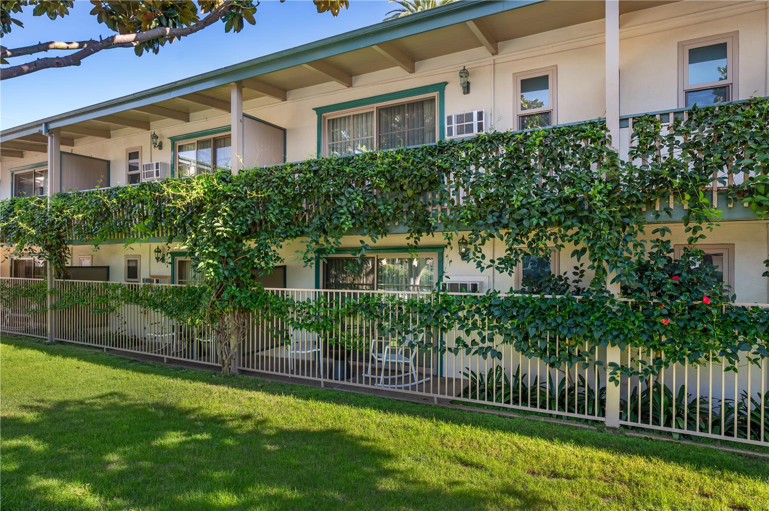 Best Western Plus Santa Barbara Image