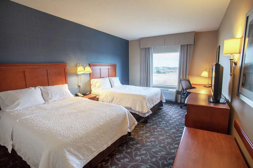 Hampton Inn & Suites Chicago Deer Park Image