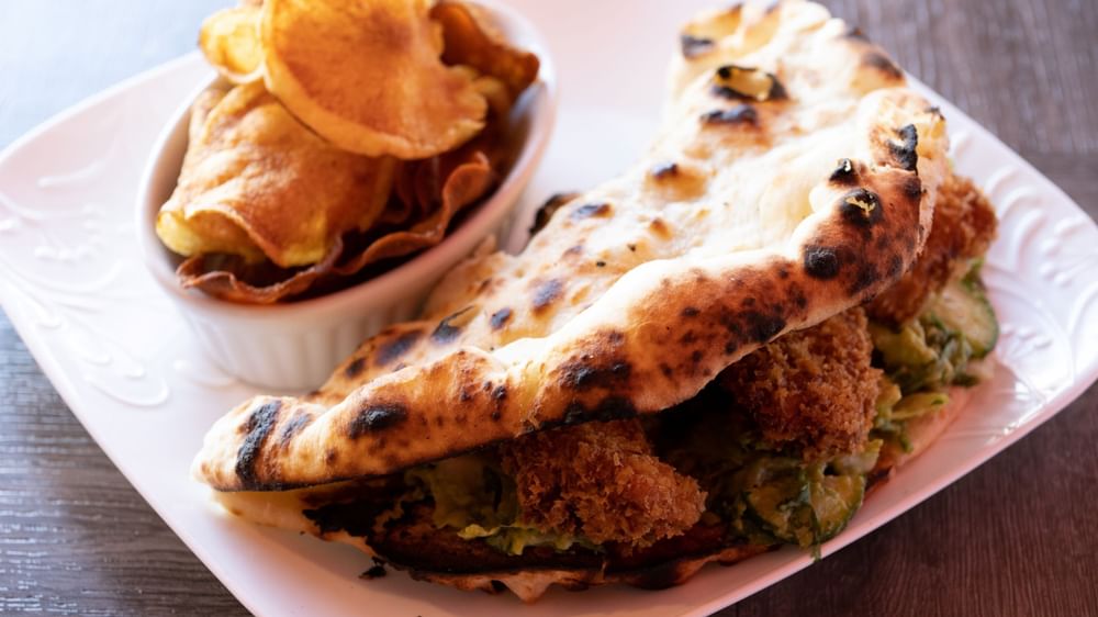 Bengal Chicken Naan Vaj (Sandwich), and Veggie Fritters