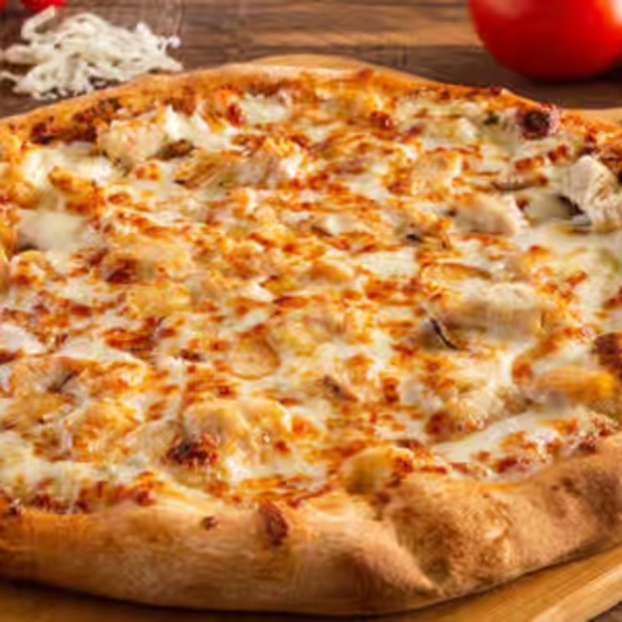 Garlic Chicken Alfredo Pizza
