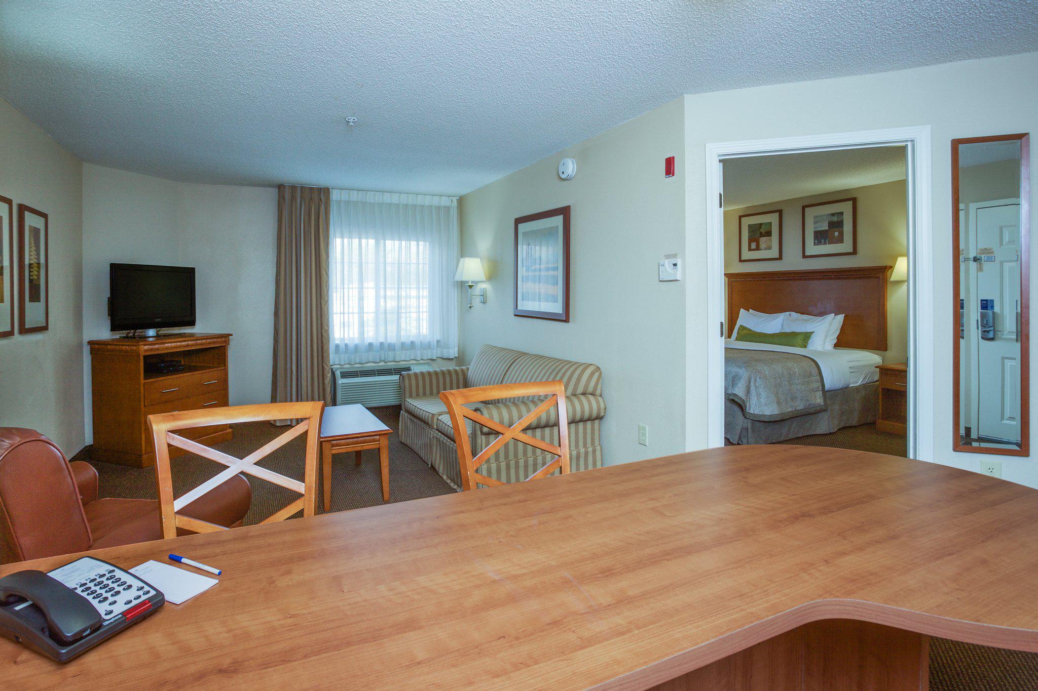 Candlewood Suites Richmond Airport Photo