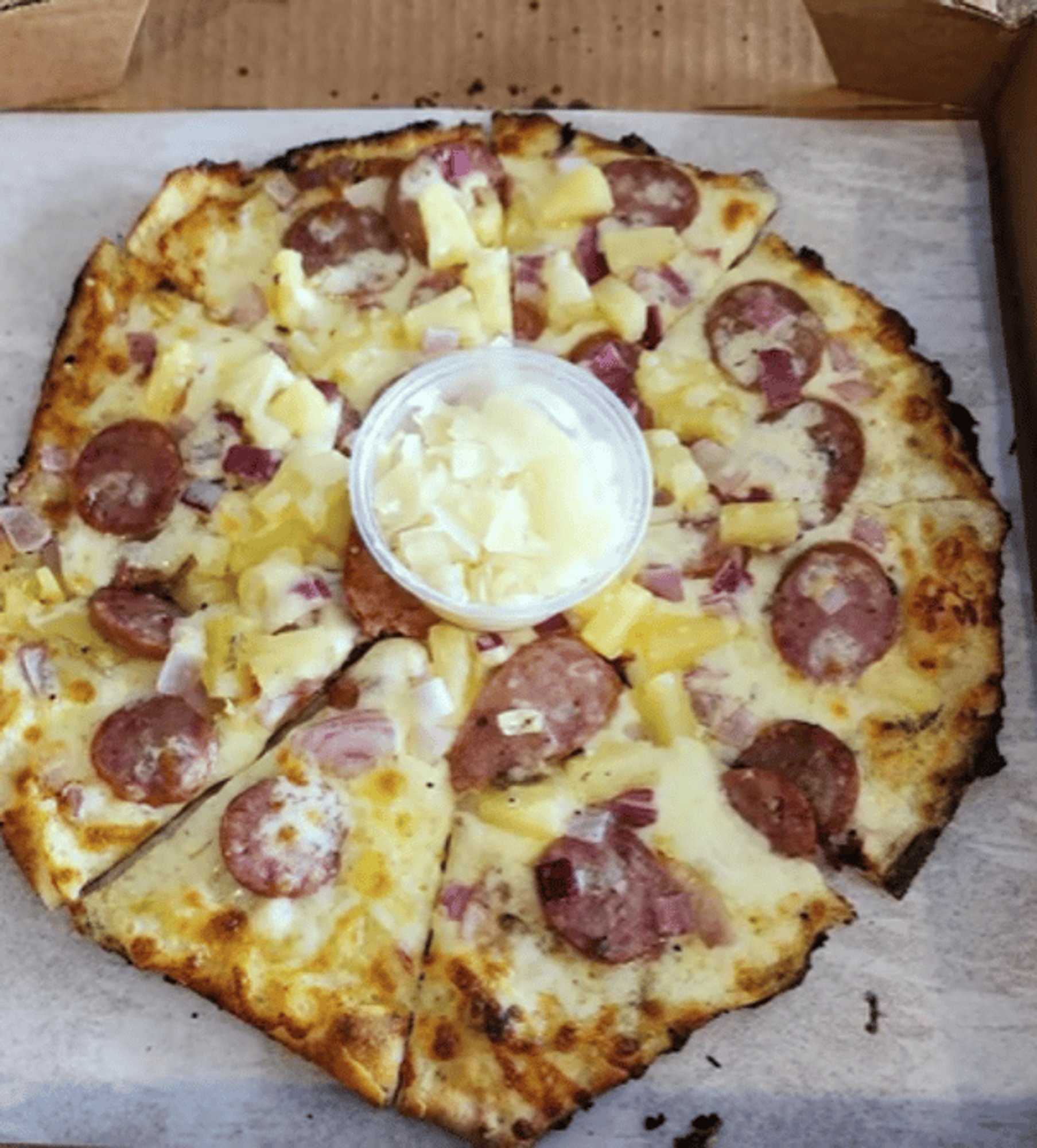 O Large Sawtooth Pizza
