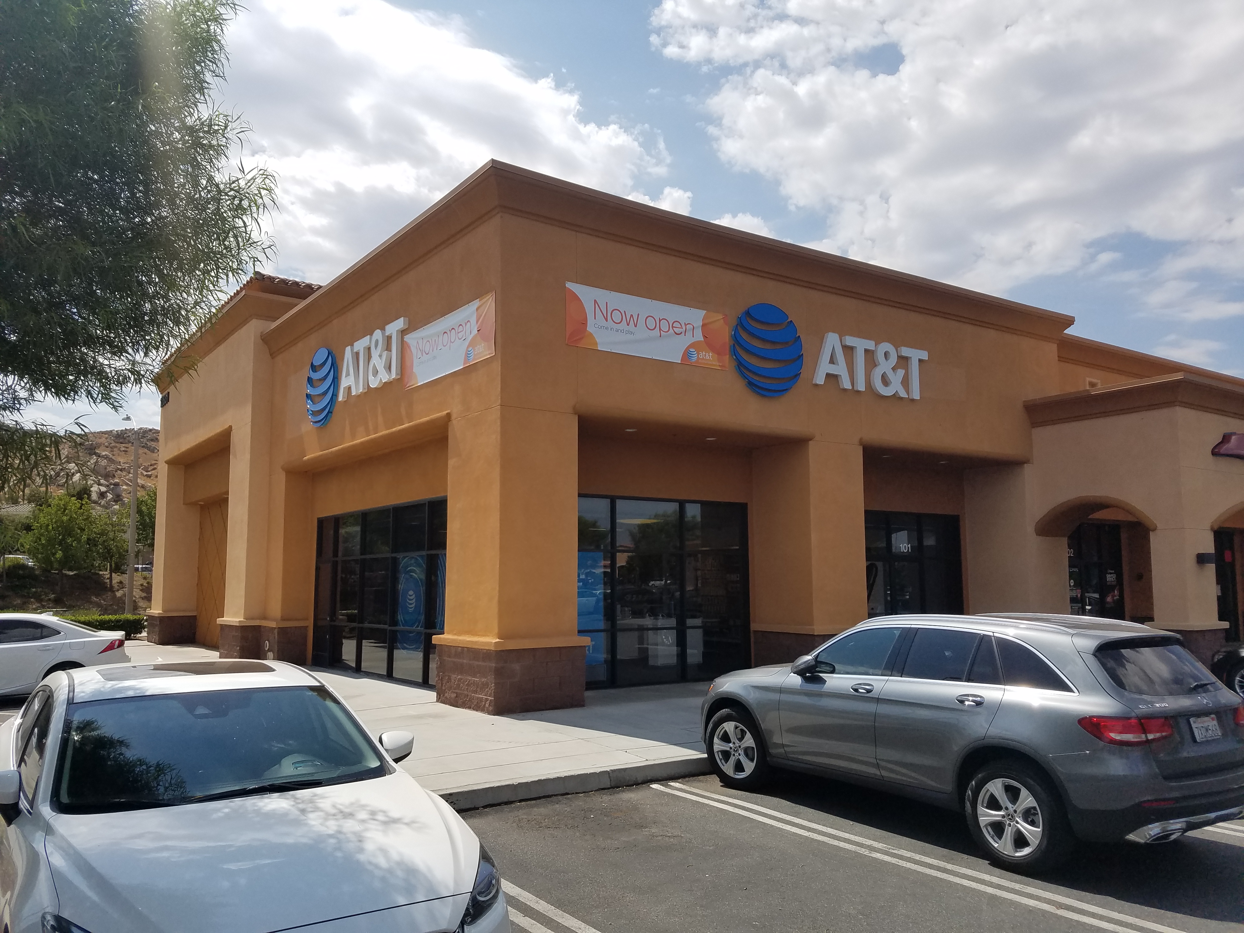 AT&T Store Photo