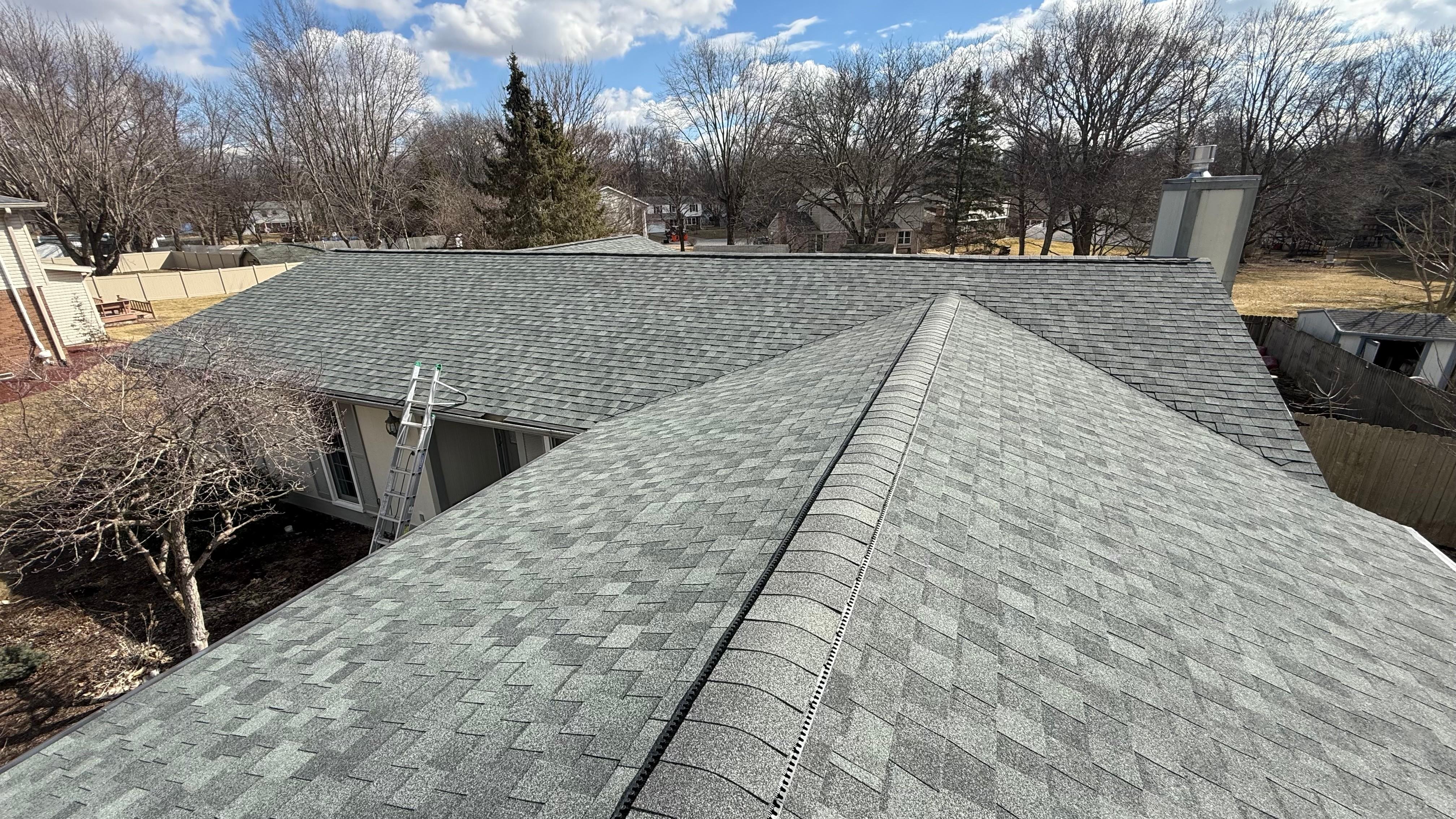 Grand Roofing Inc. Image