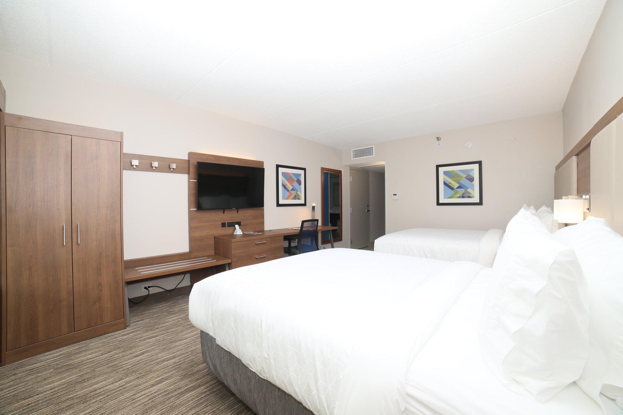 Holiday Inn Express Naperville Photo