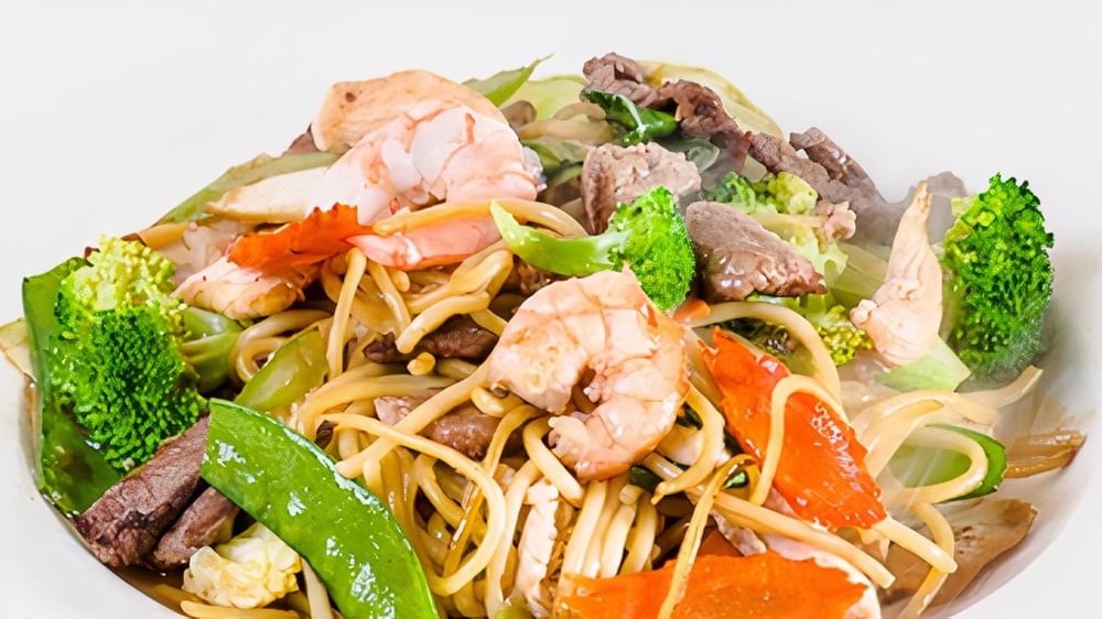Combo Chow Mein