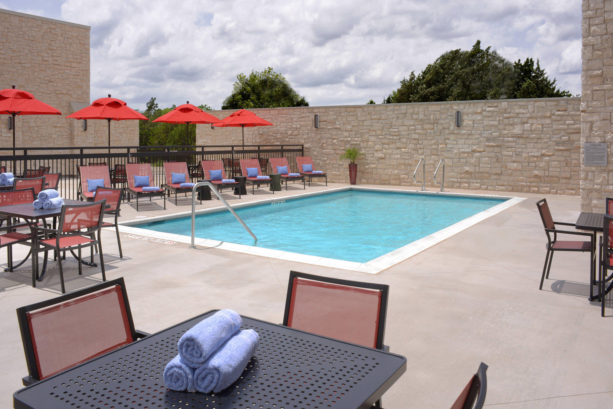 Courtyard by Marriott Austin Pflugerville and Pflugerville Conference Center Photo