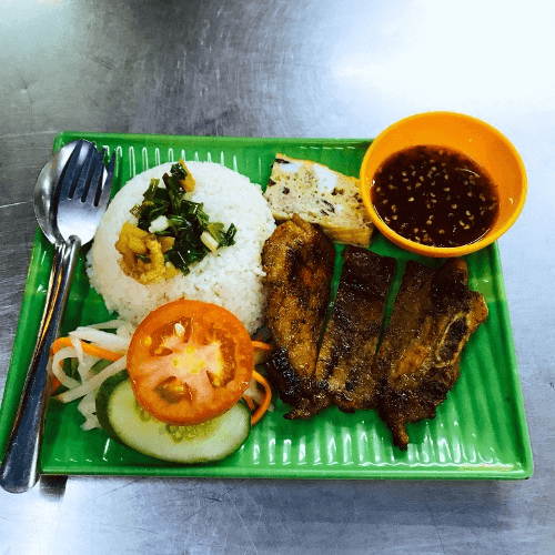 C3. Grilled Beef w/ Rice (Com Bo)