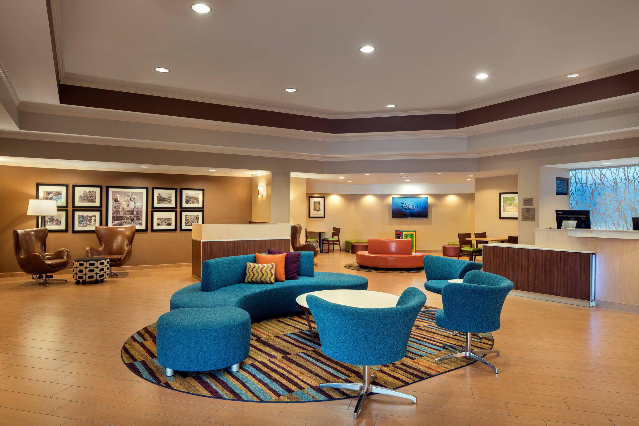 Fairfield by Marriott Anaheim Resort Photo