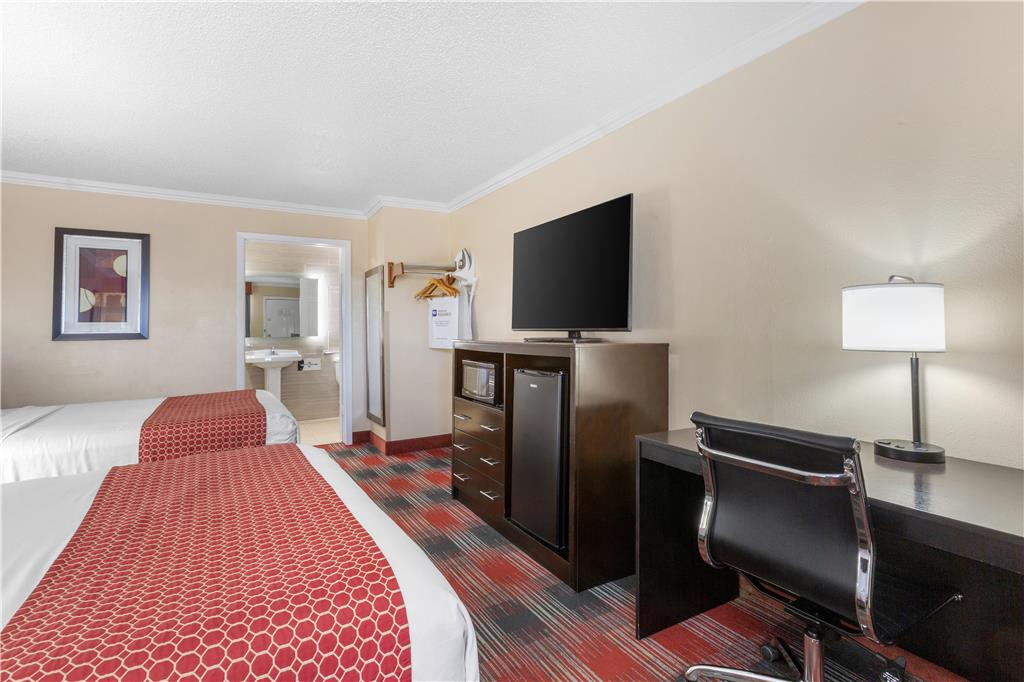 Best Western Brady Inn Image