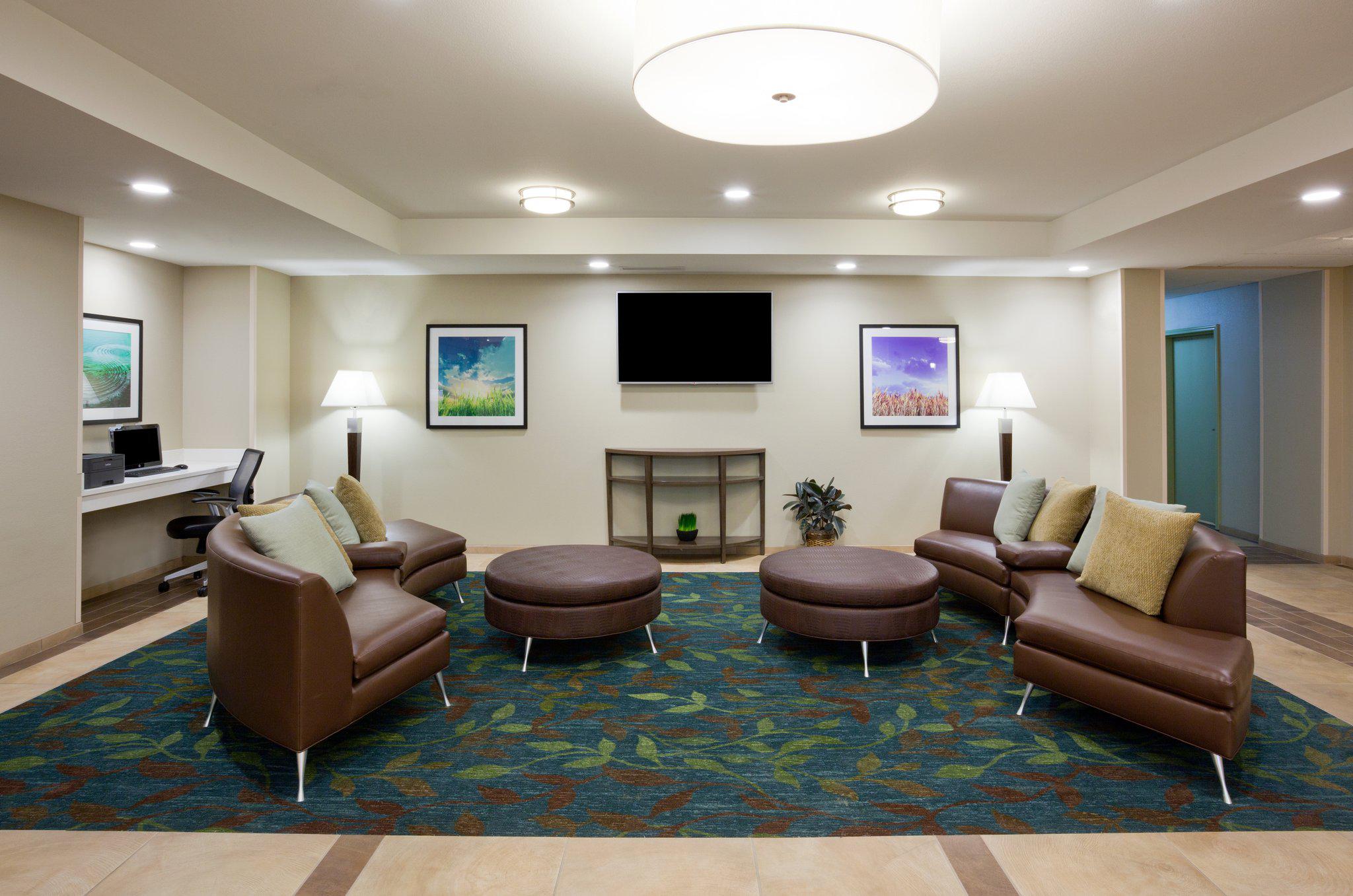 Candlewood Suites Dickinson Photo