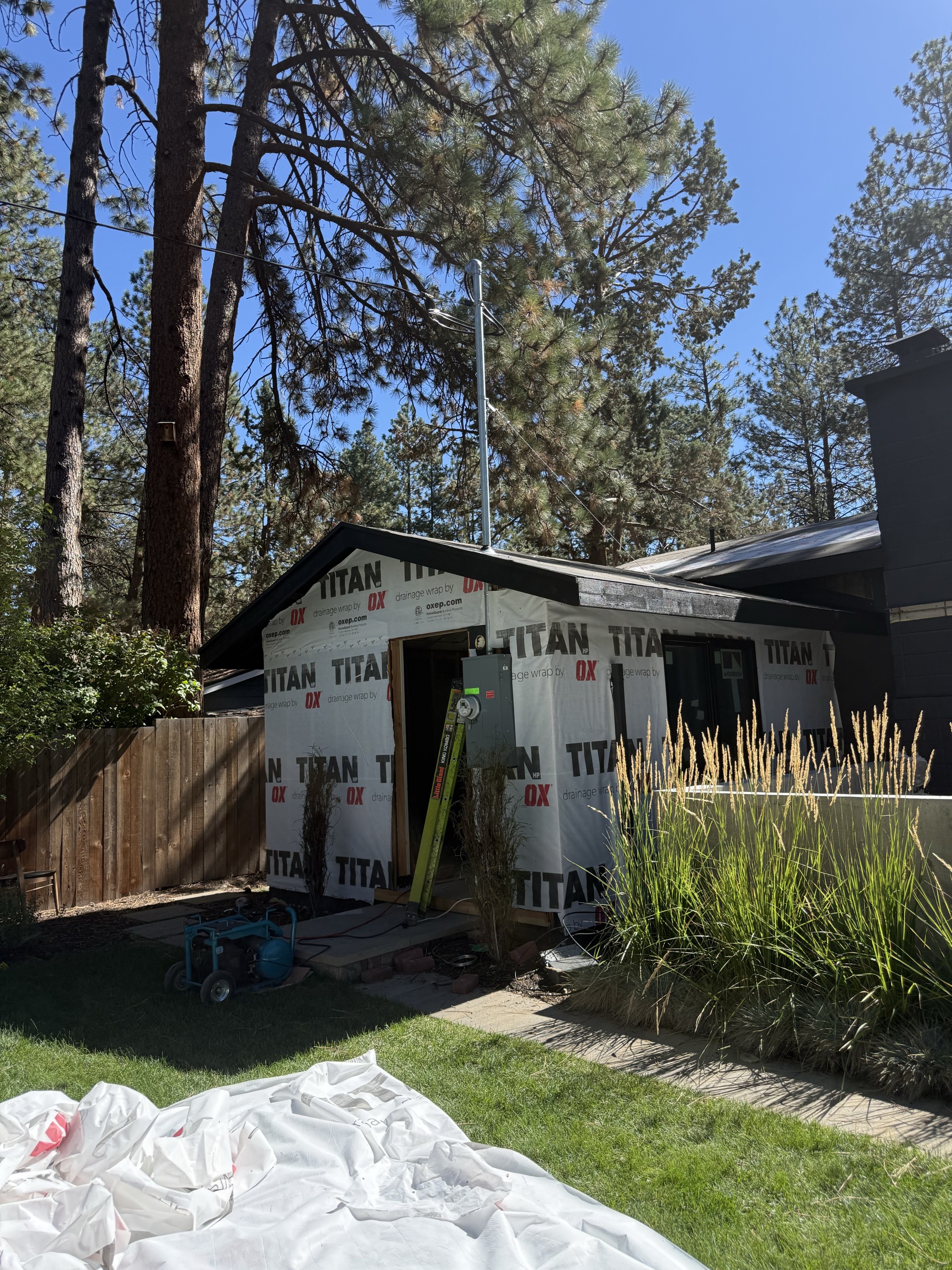 Elmer Tobias Construction Image