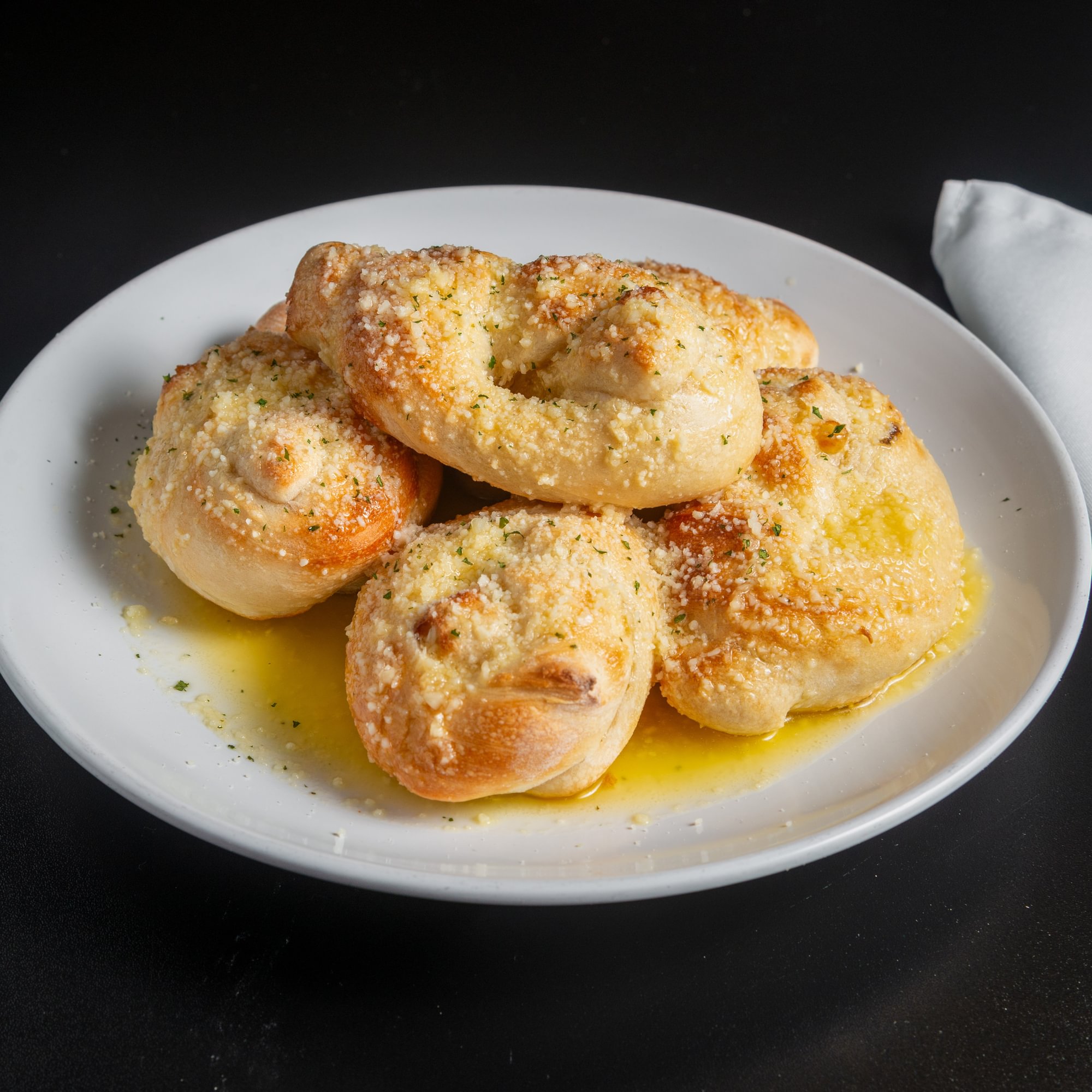 10 Garlic Knots