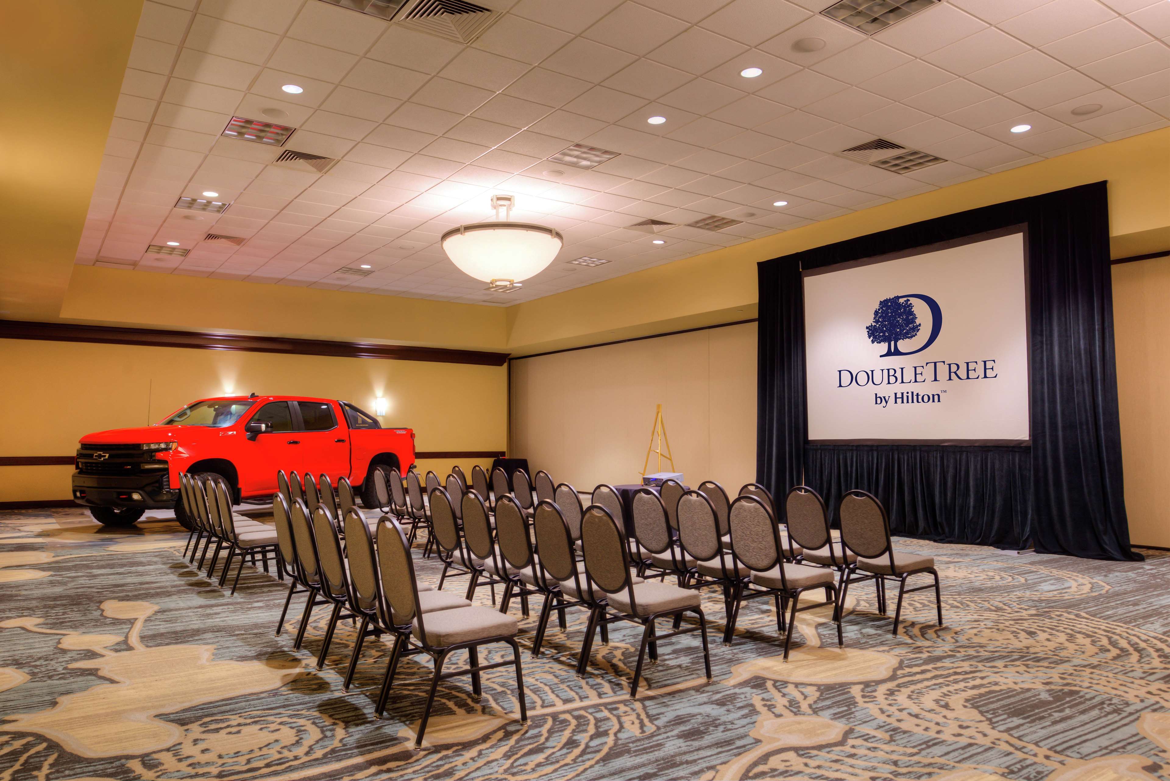 DoubleTree by Hilton Hotel Tampa Airport - Westshore Photo