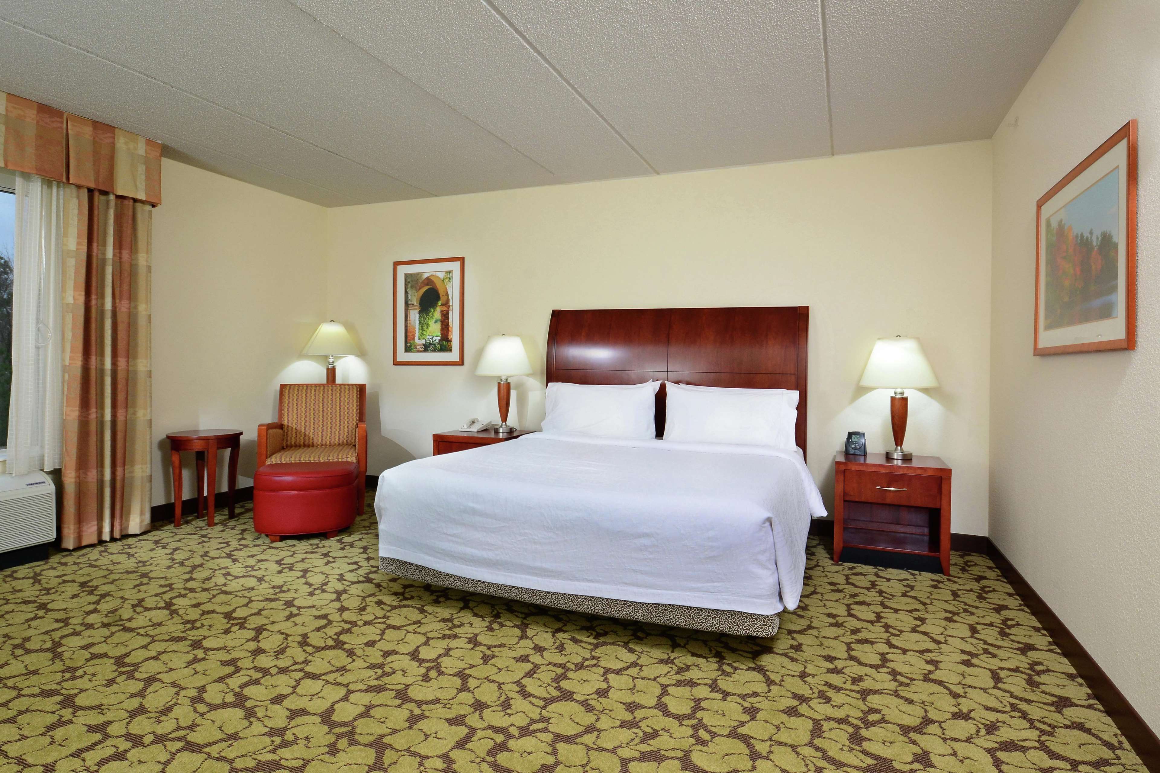 Hilton Garden Inn Raleigh Triangle Town Center Photo