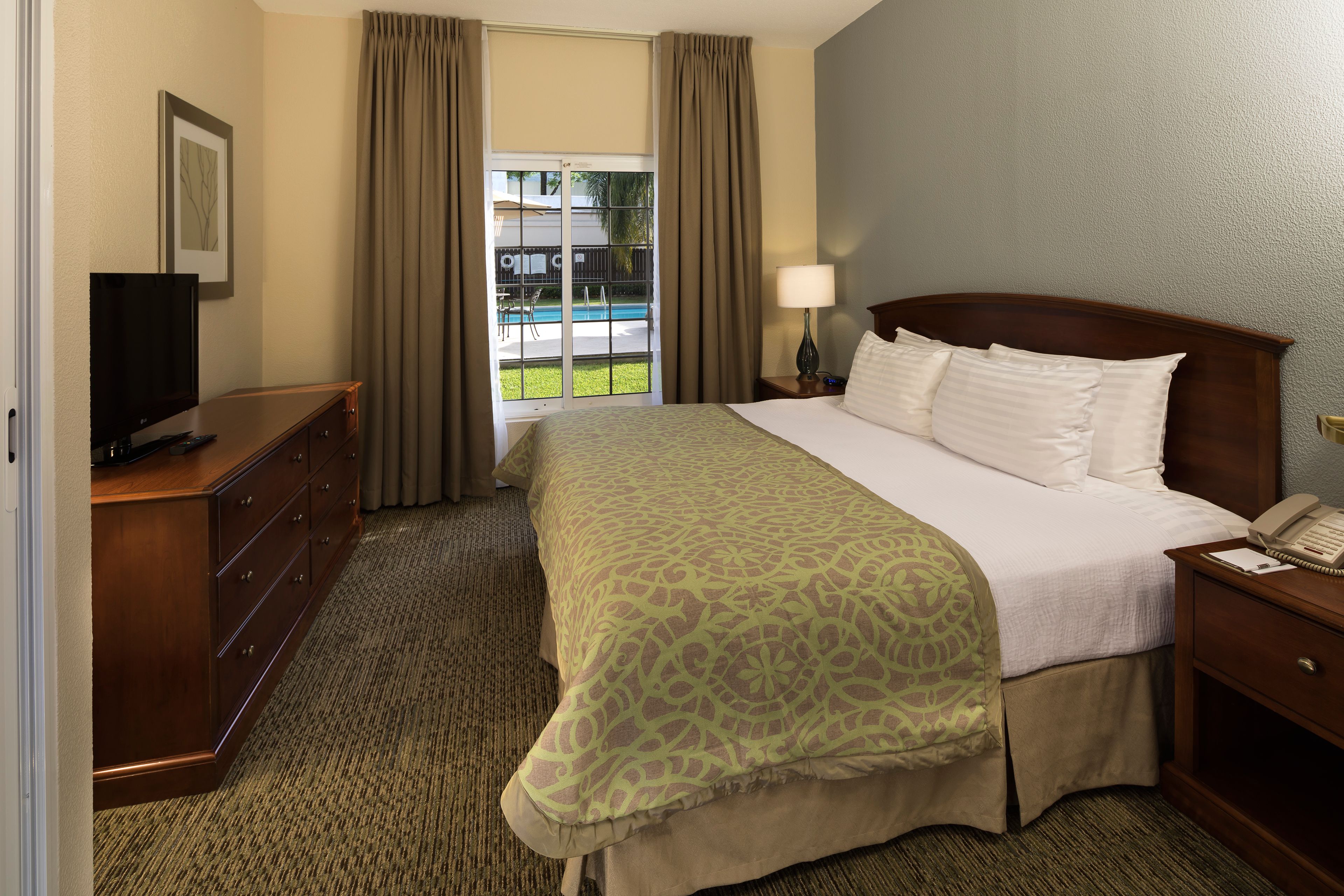 Images Staybridge Suites Monterrey - San Pedro