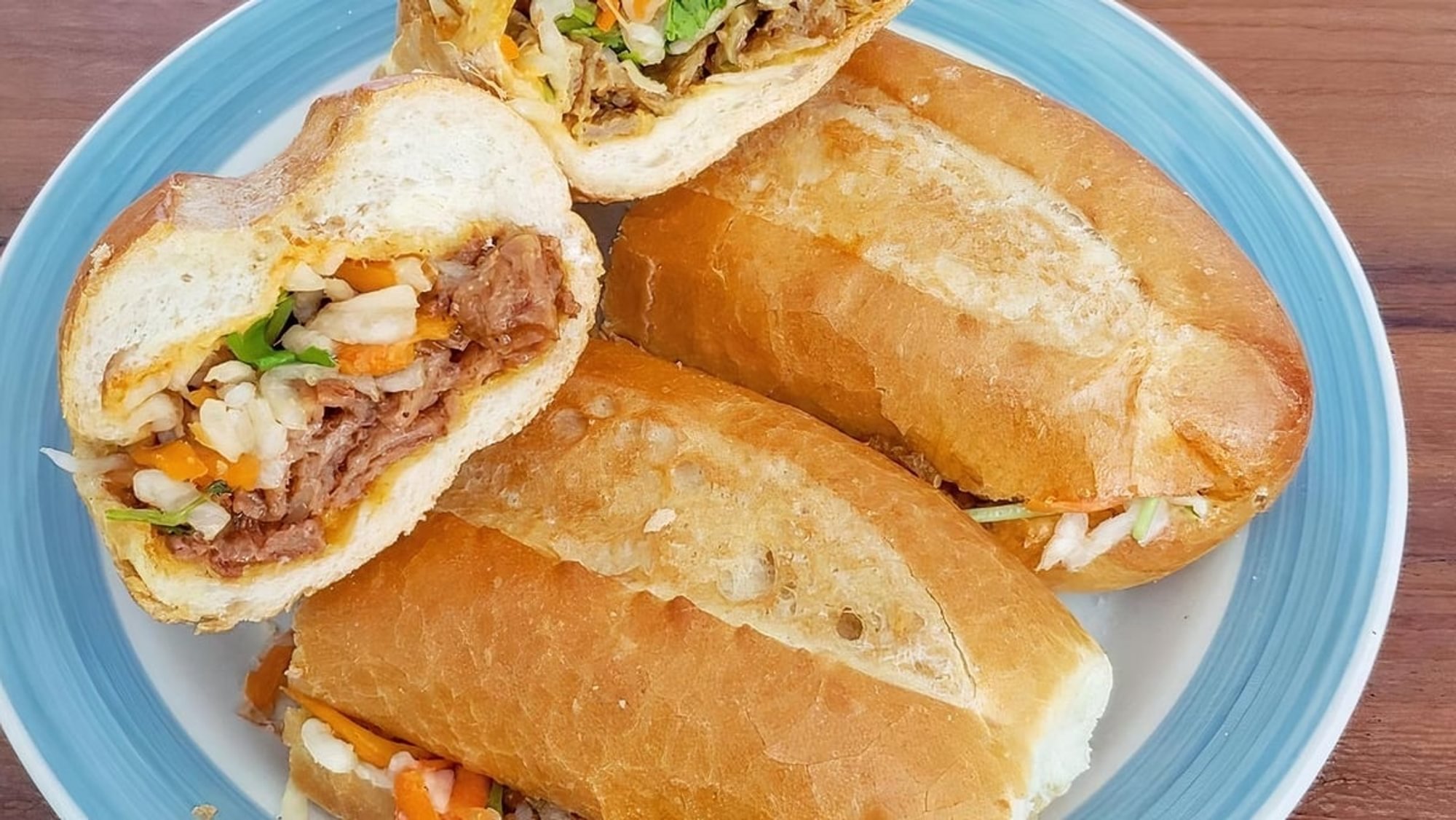 B7. Sesame Beef Sandwich