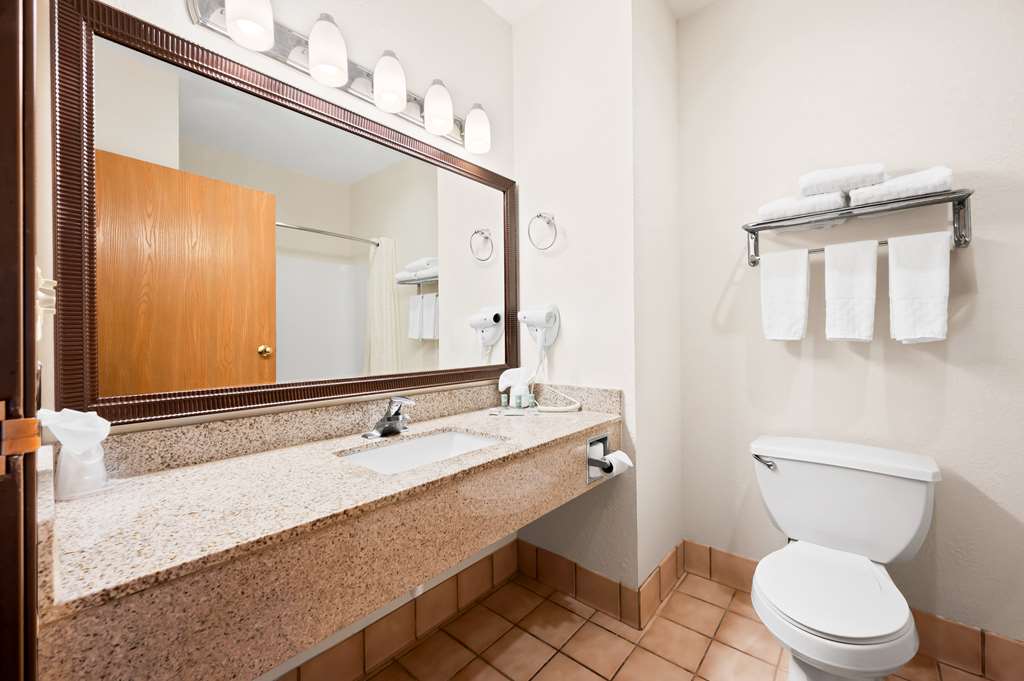 Best Western Annawan Inn Image