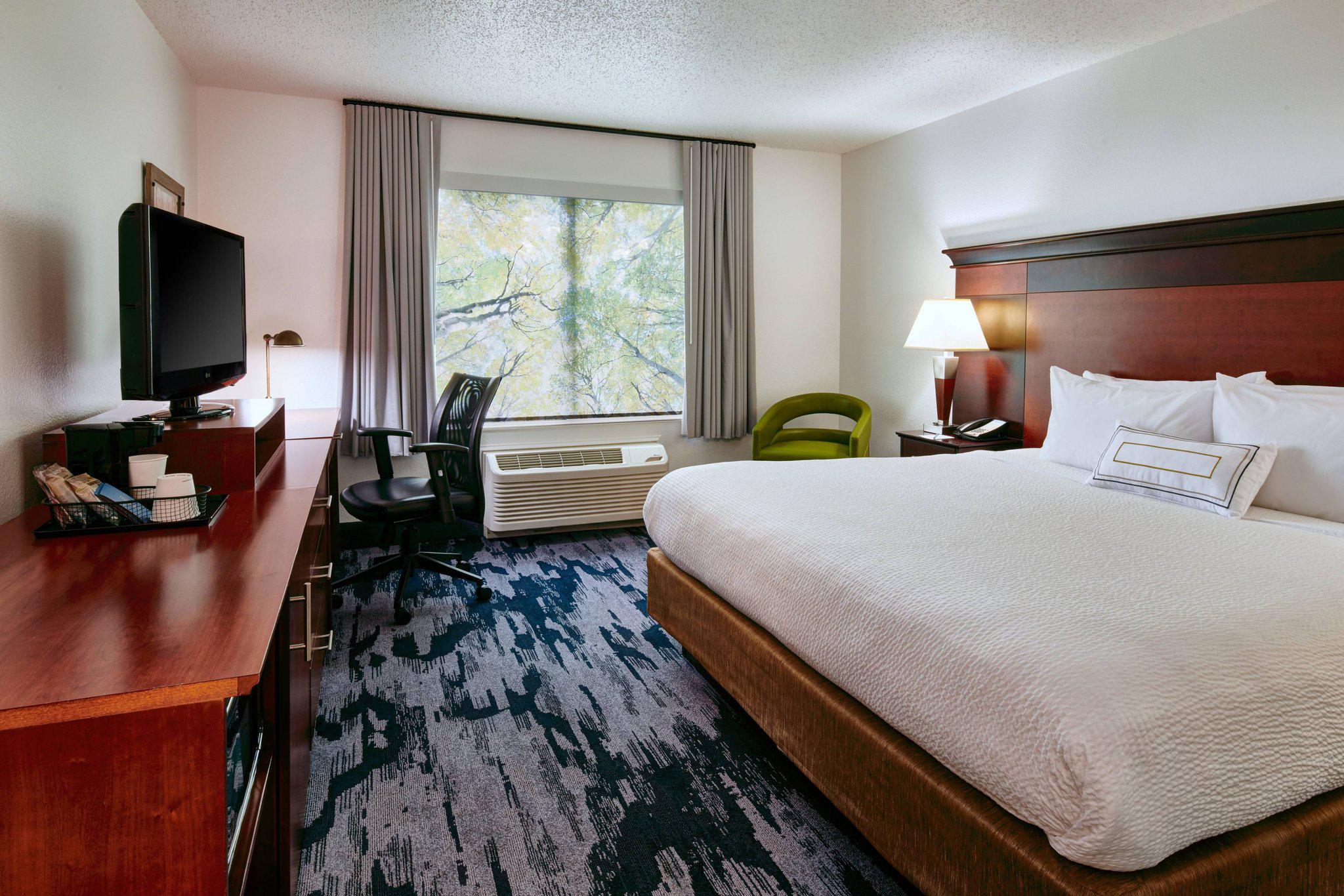 Fairfield Inn & Suites by Marriott Detroit Livonia Photo