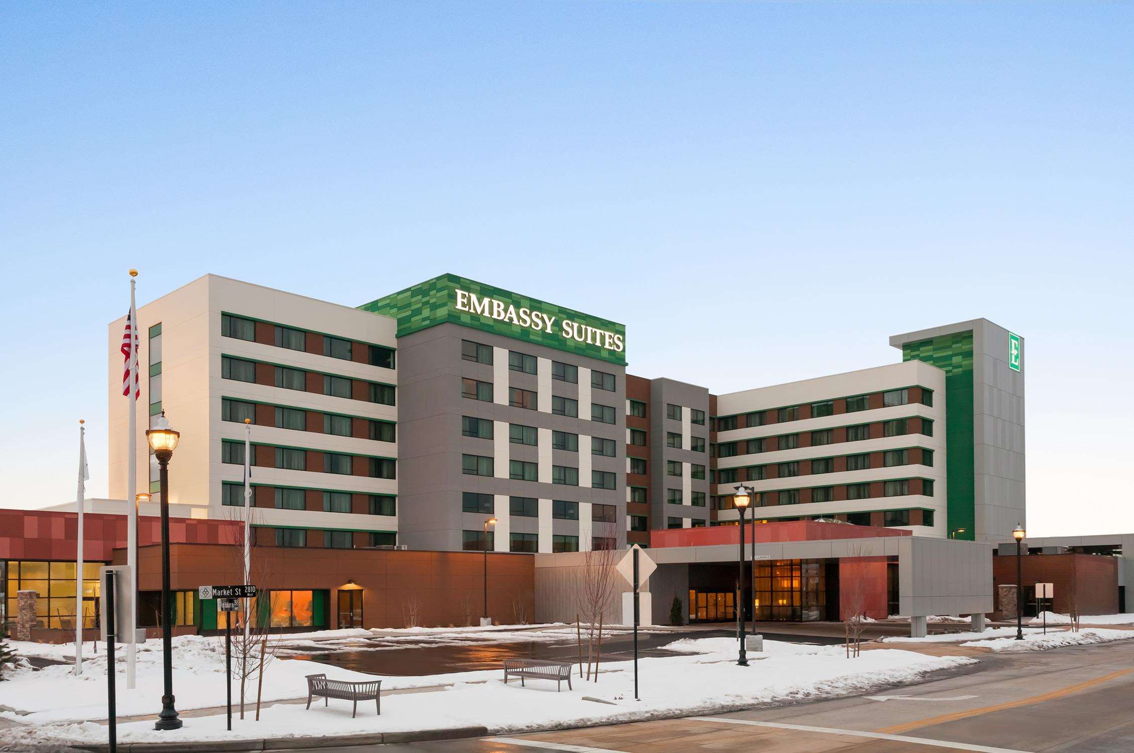 Embassy Suites by Hilton Salt Lake West Valley City Photo