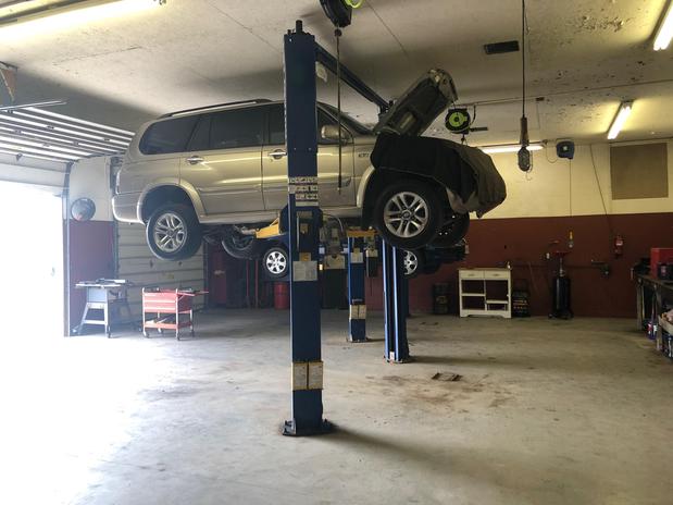 Images Auker's Automotive