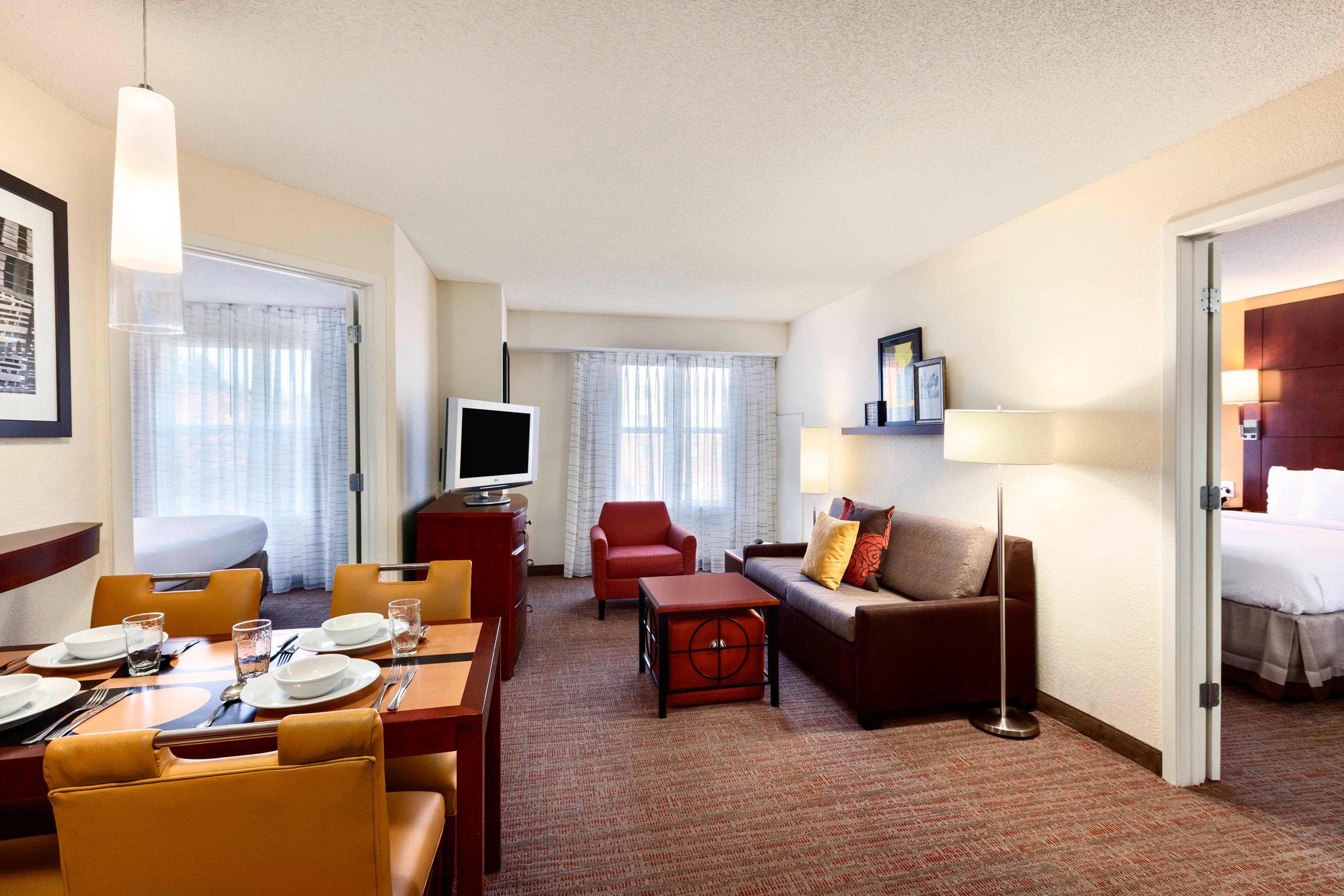 Residence Inn by Marriott Greensboro Airport Photo