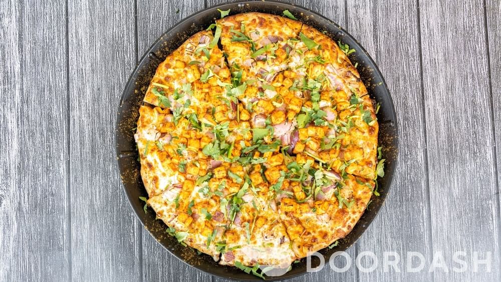 Karahi Paneer Pizza