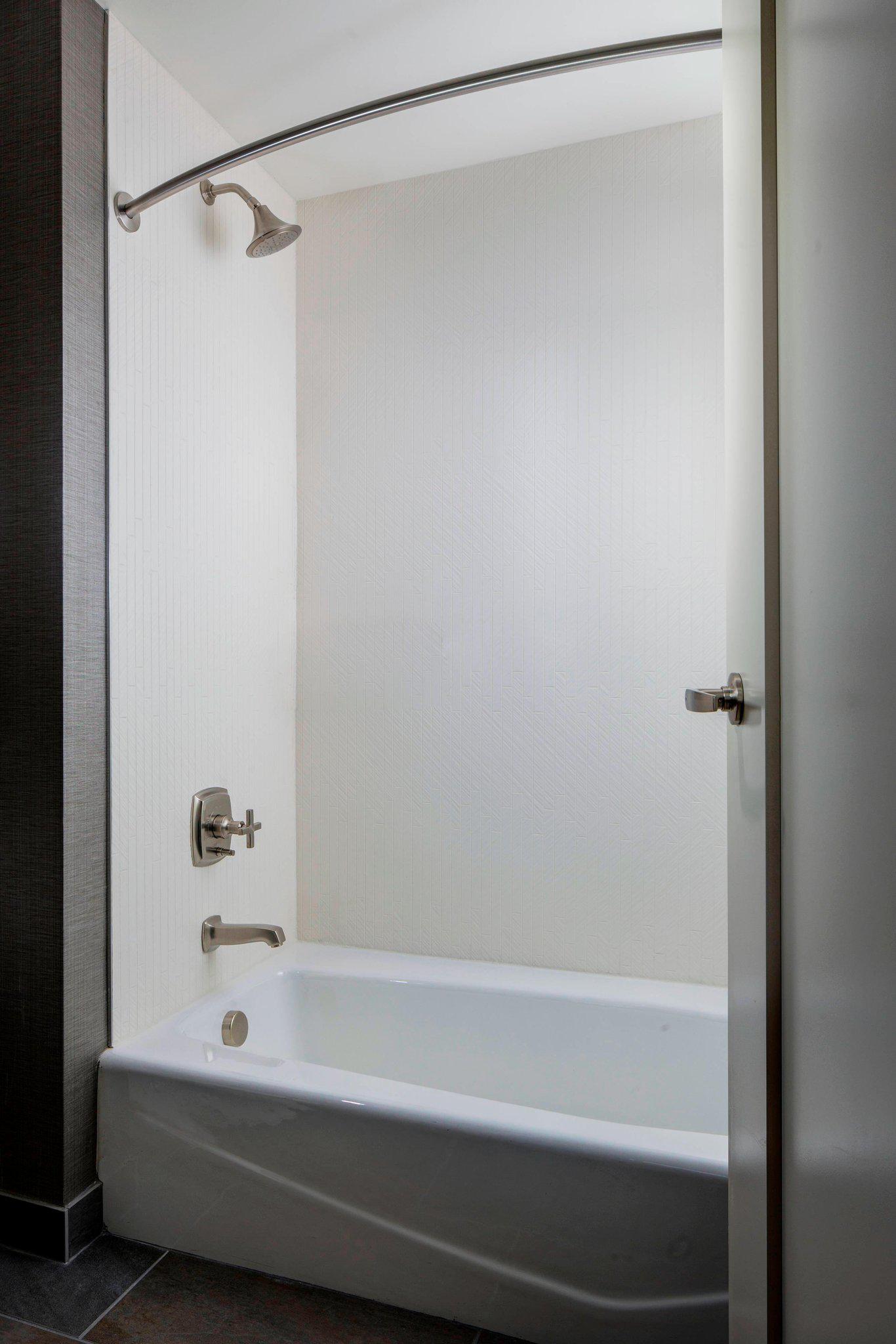 Gaylord Rockies Resort & Convention Center Photo