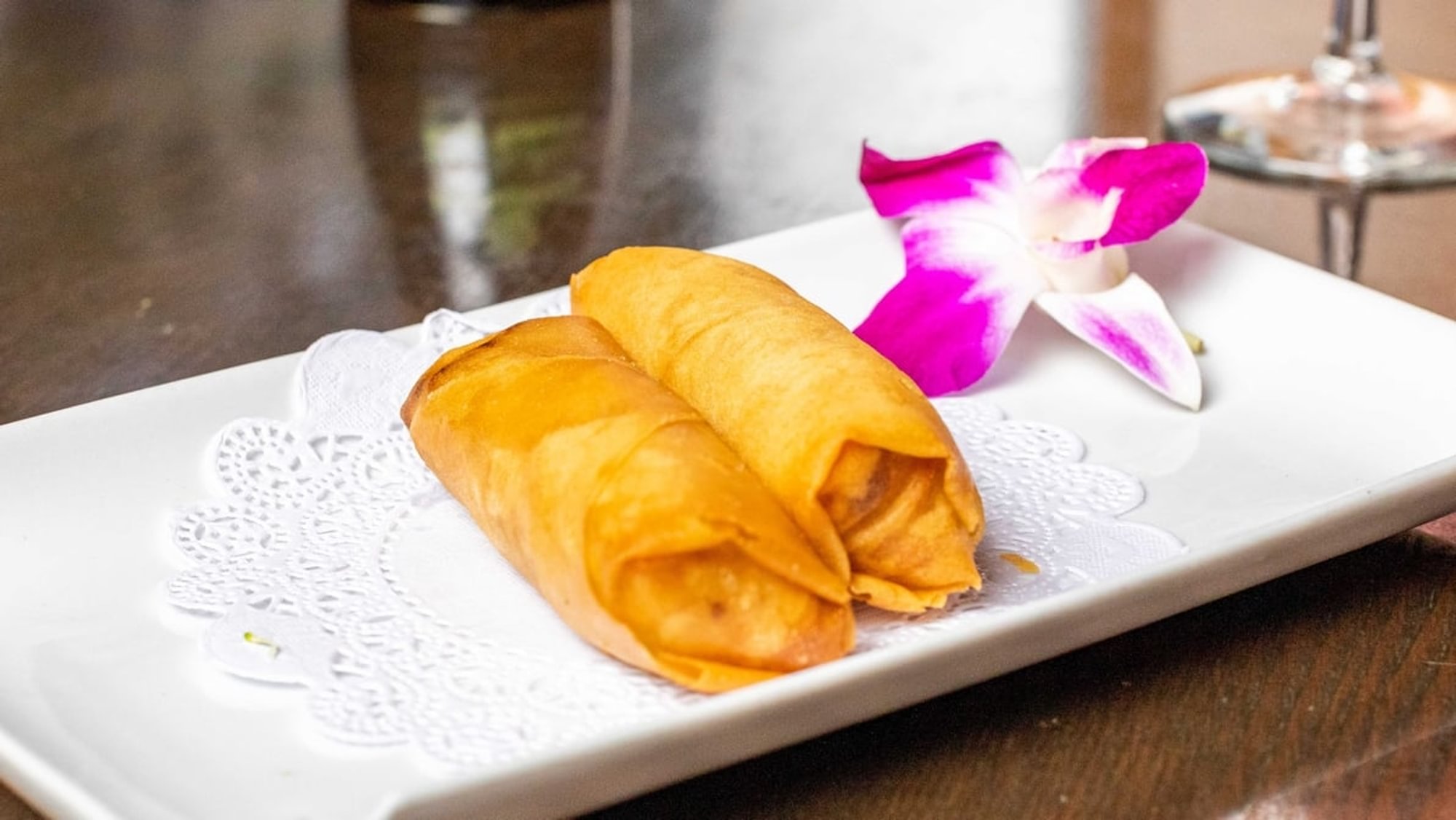 Egg Roll (2 Pieces)