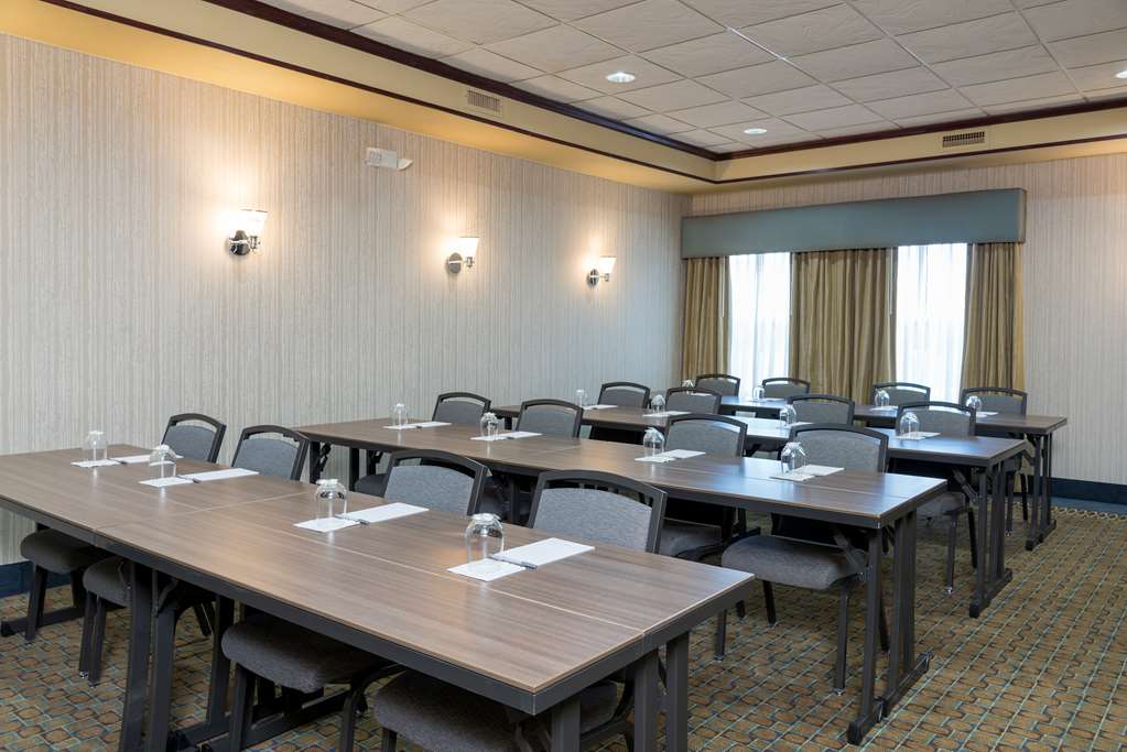 Hampton Inn Midland Image