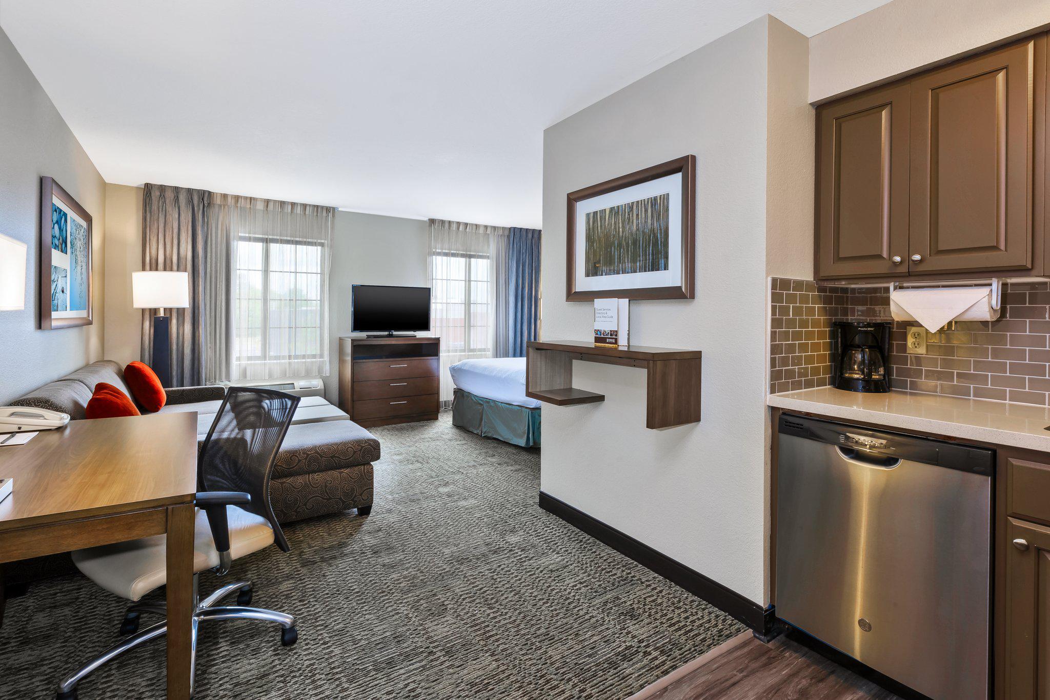 Staybridge Suites Kalamazoo Photo