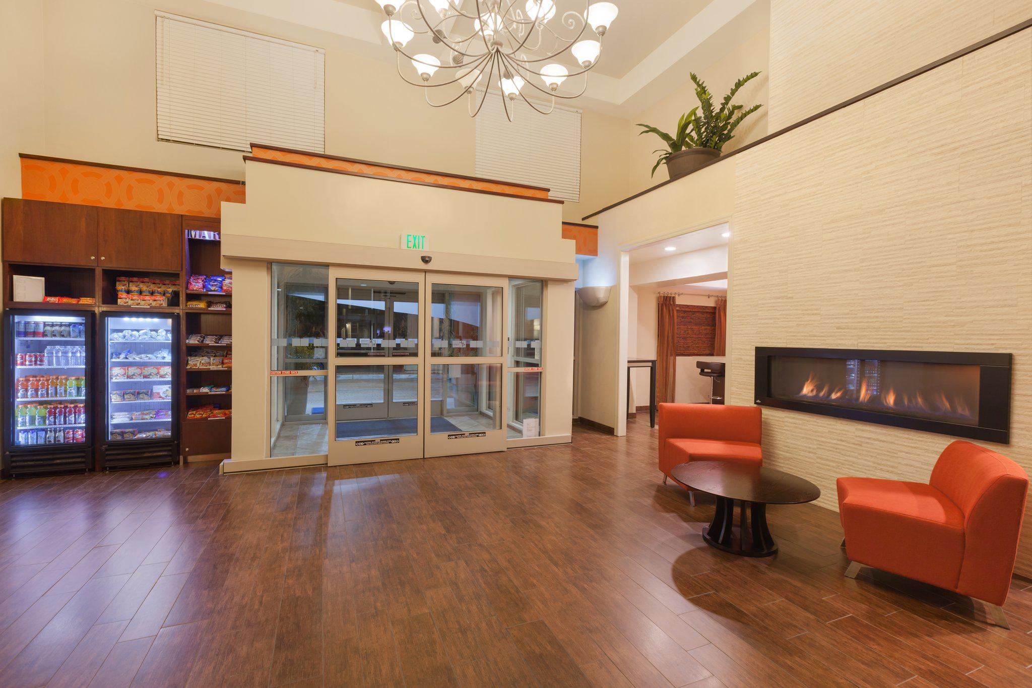 Holiday Inn Express & Suites San Jose-Morgan Hill Photo