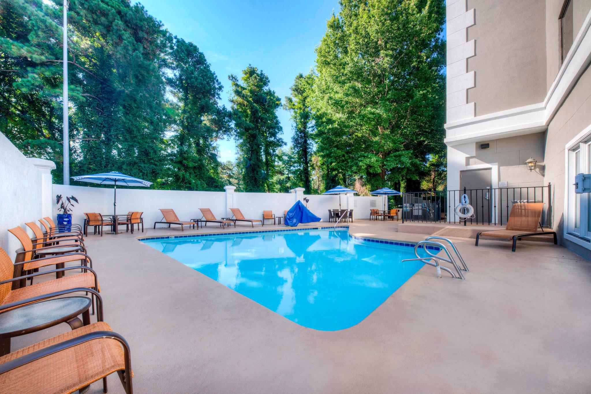 Courtyard by Marriott Raleigh Crabtree Valley Photo