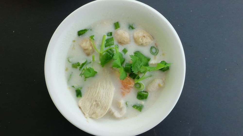 Tom Kha