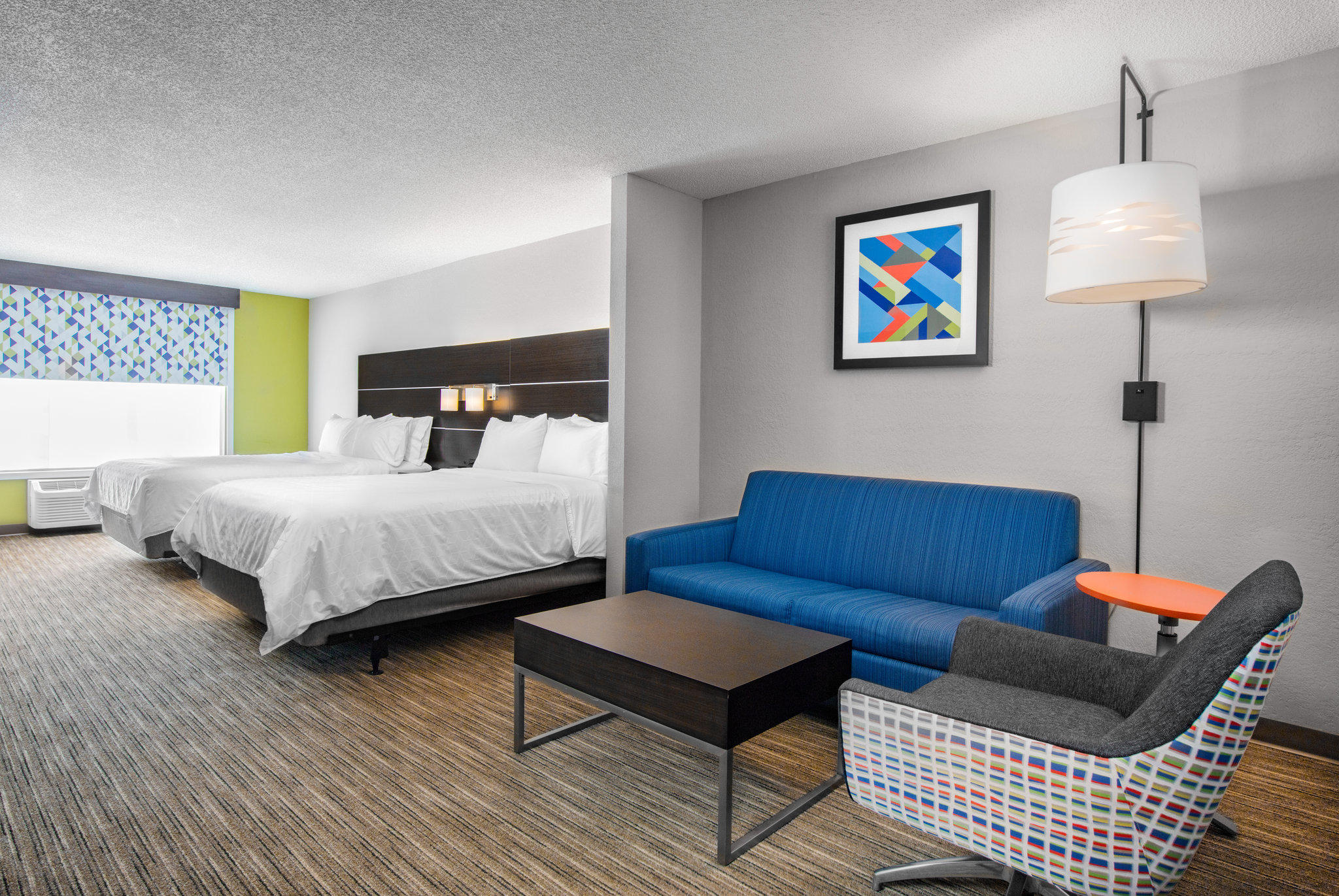 Holiday Inn Express & Suites Altoona-Des Moines Photo