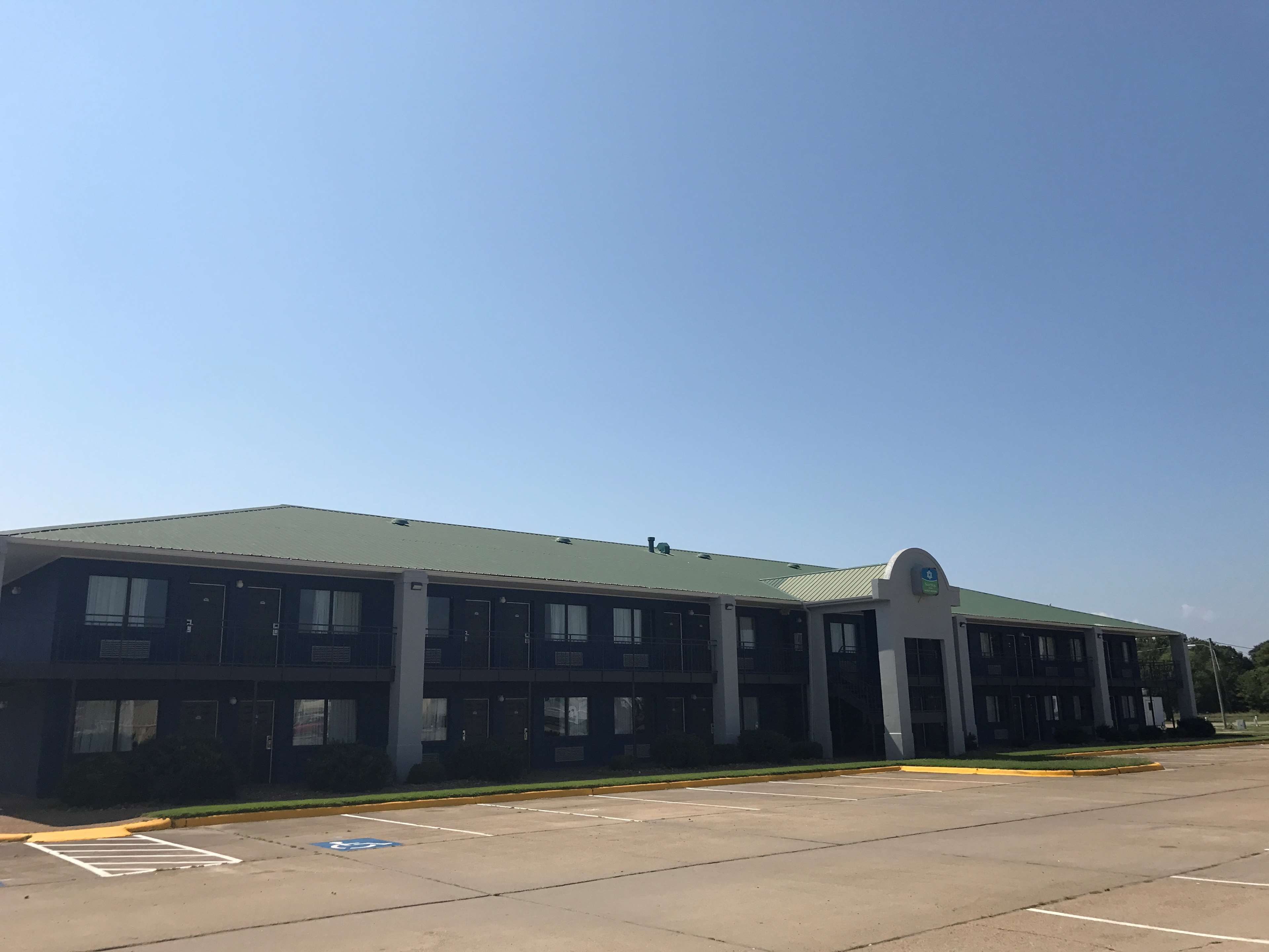 Brinkley Ar Surestay Hotel By Best Western Find Print
