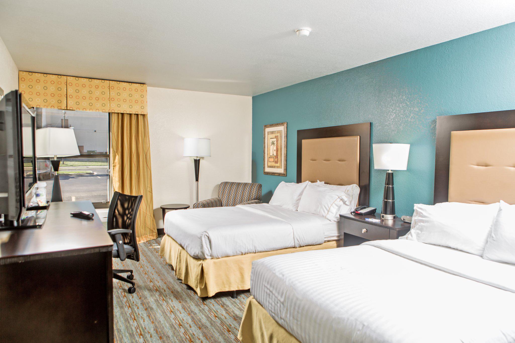 Holiday Inn Express Harlingen Photo