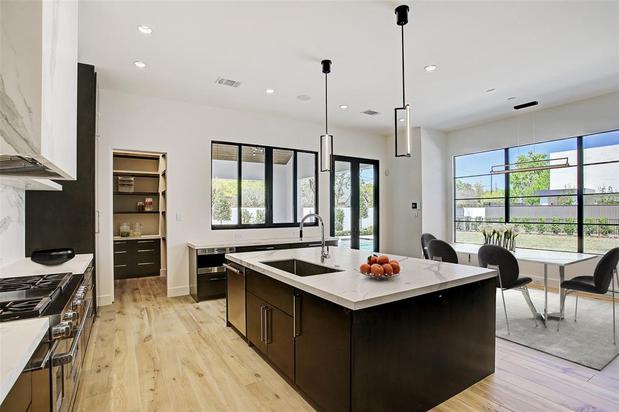 Images POGI Realty