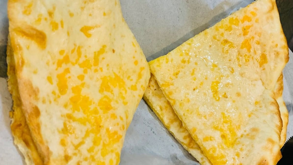 Cheese Naan