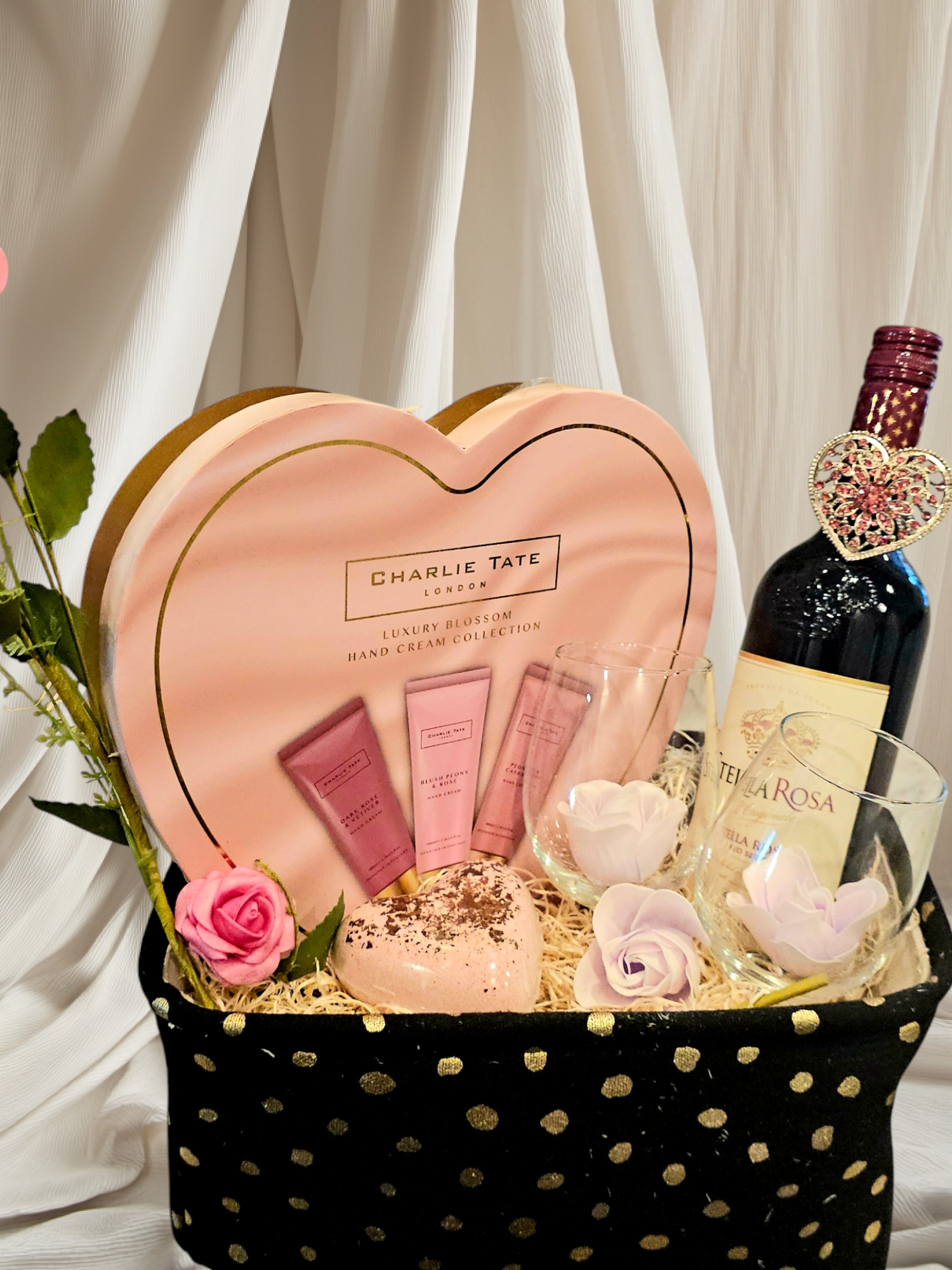 Romantic Xpressions Image