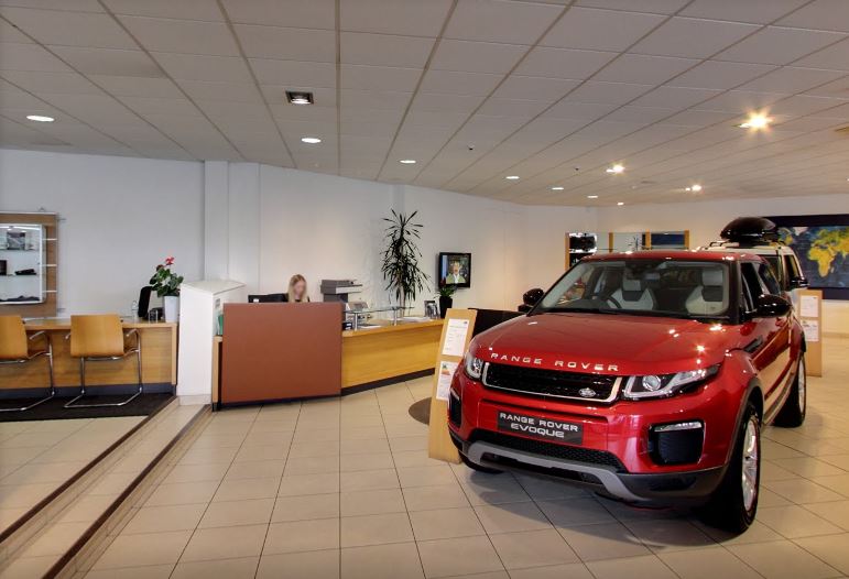 Guy Salmon Land Rover, Thames Ditton Car Dealers (new & Used) in