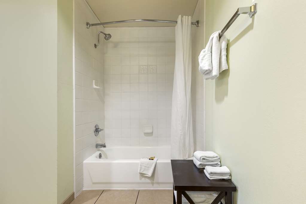 Best Western Plus Sikeston Image